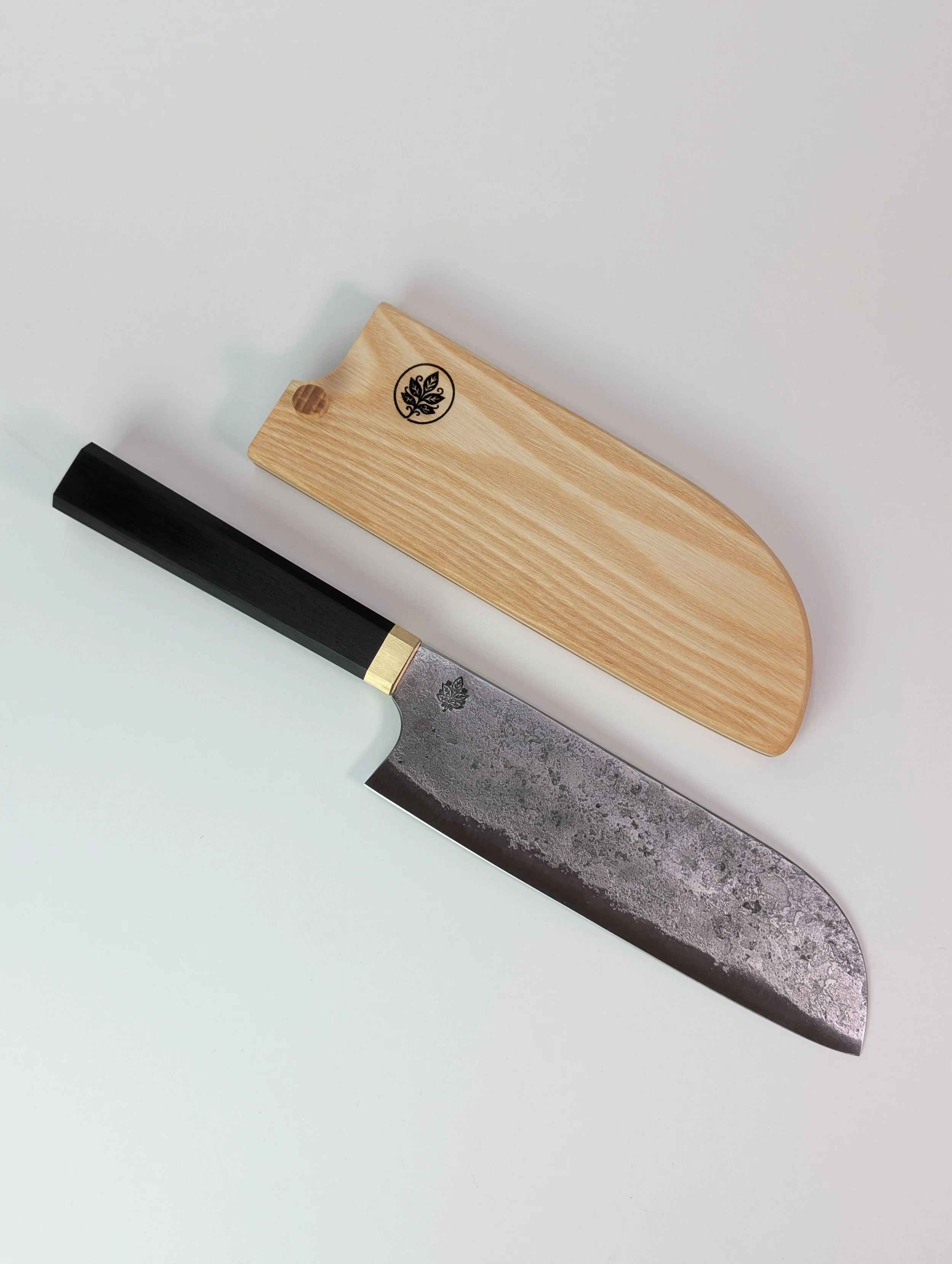 AGF-couteaujaponais-santoku-7.jpg