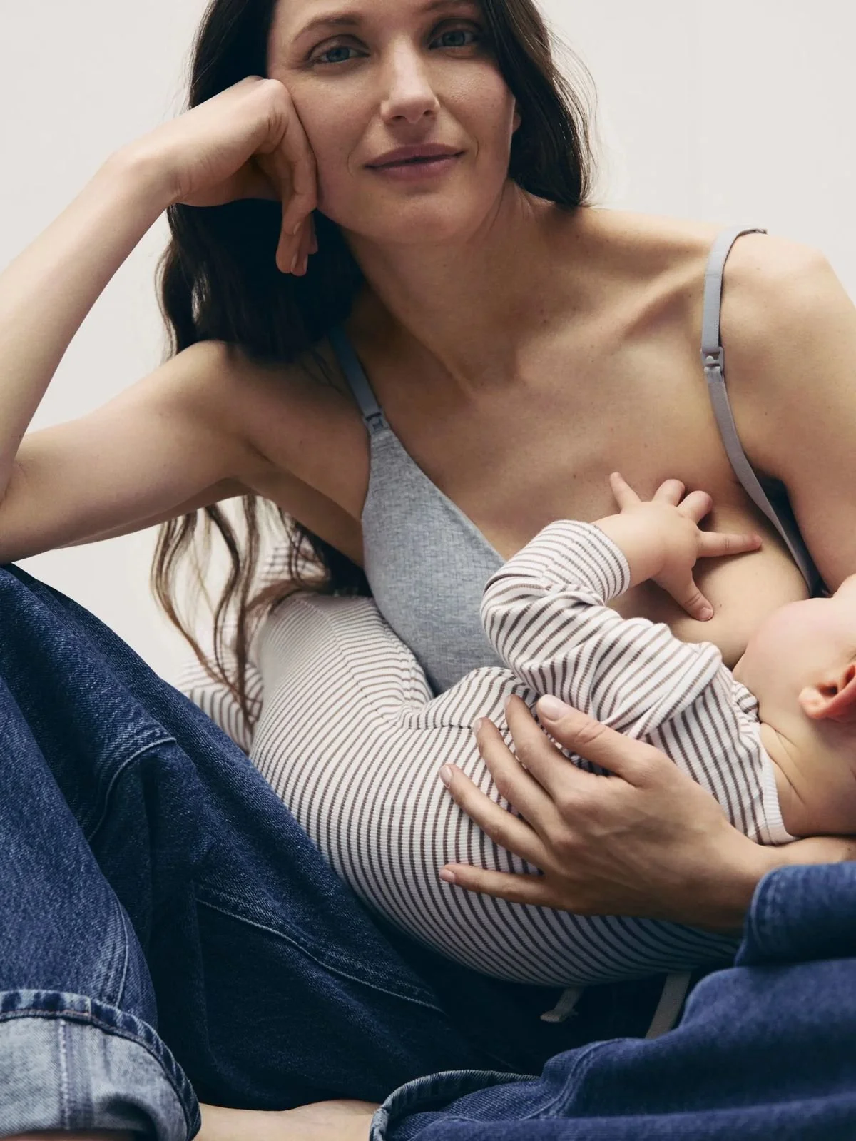 Est-il possible d’allaiter son bébé après la pose de prothèses mammaires ?