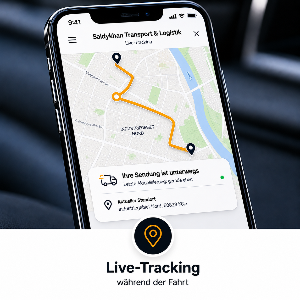 Smartphone zeigt eine Live-Tracking-App mit einer Karte, gelber Route und aktuellen Standort in Düsseldorf, Deutschland; Text informiert über Status und Standort der Sendung.