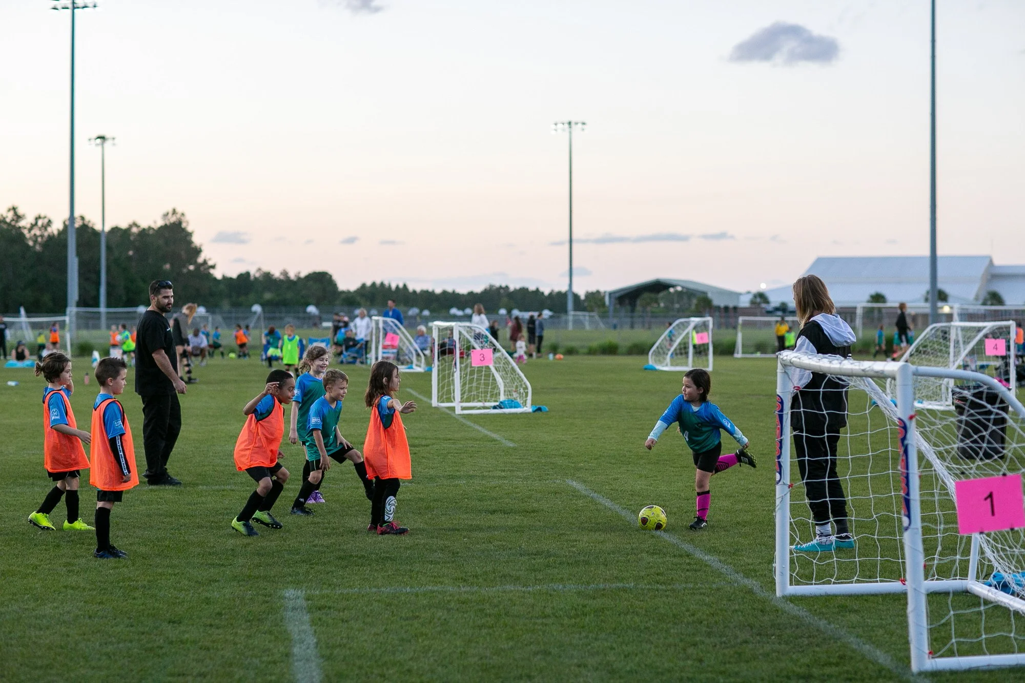 InterUnitedSoccer-FridayNightLeague 0422-0760.jpg