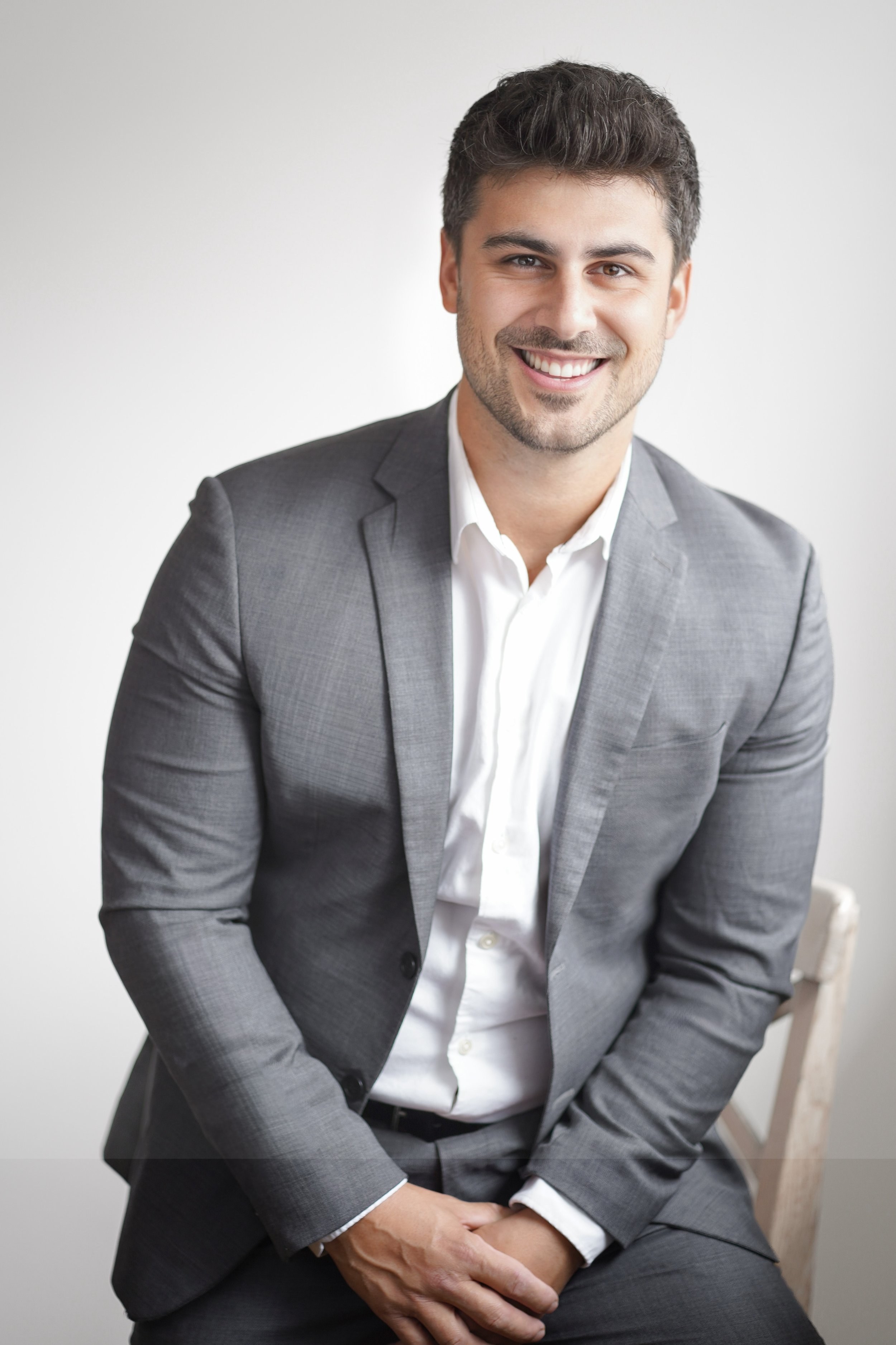 Kevin Avgenikos, courtier immobilier résidentiel à Montréal, spécialiste en accompagnement de familles