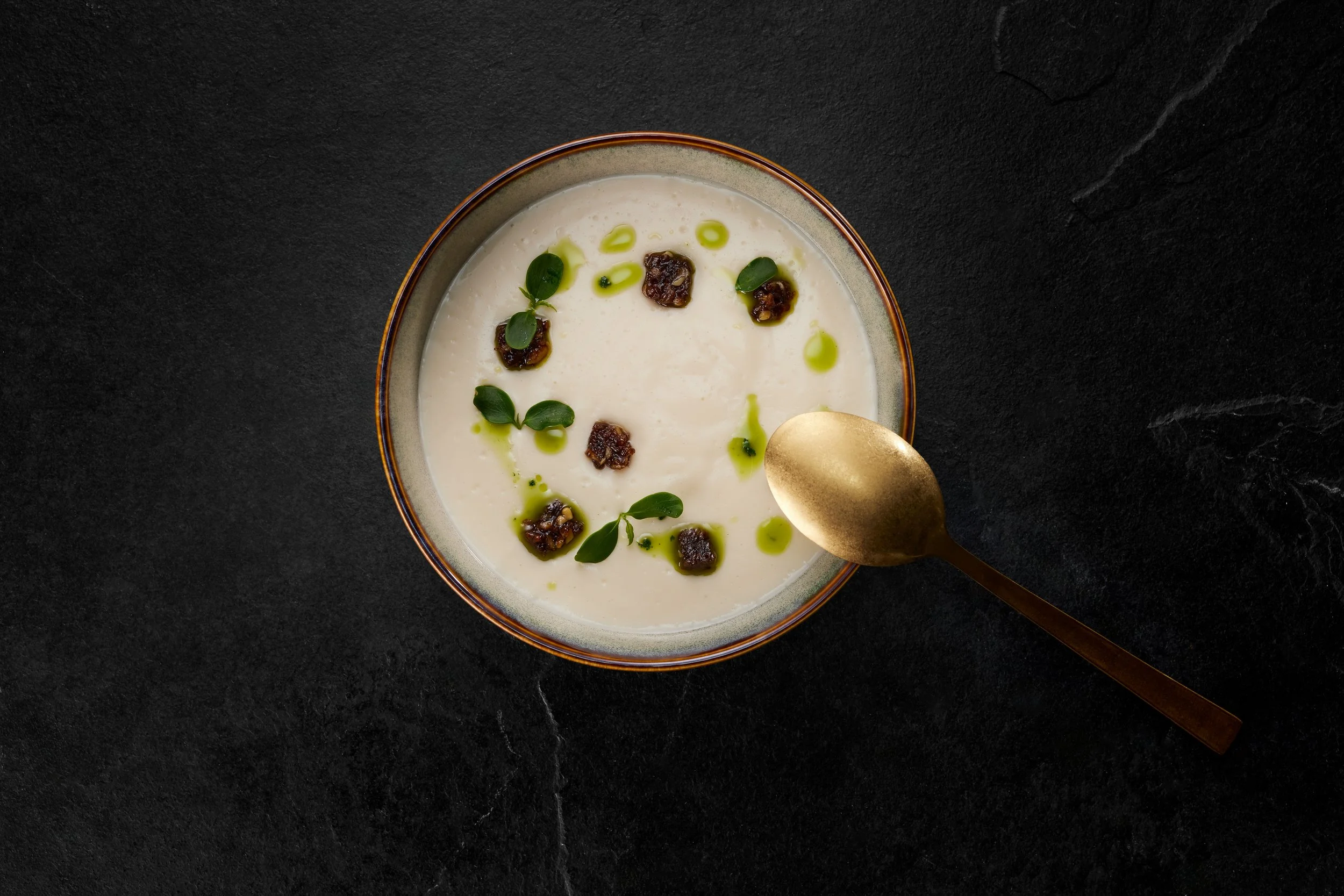 Kaesesuppe_top-shot_Loeffel 1.jpg