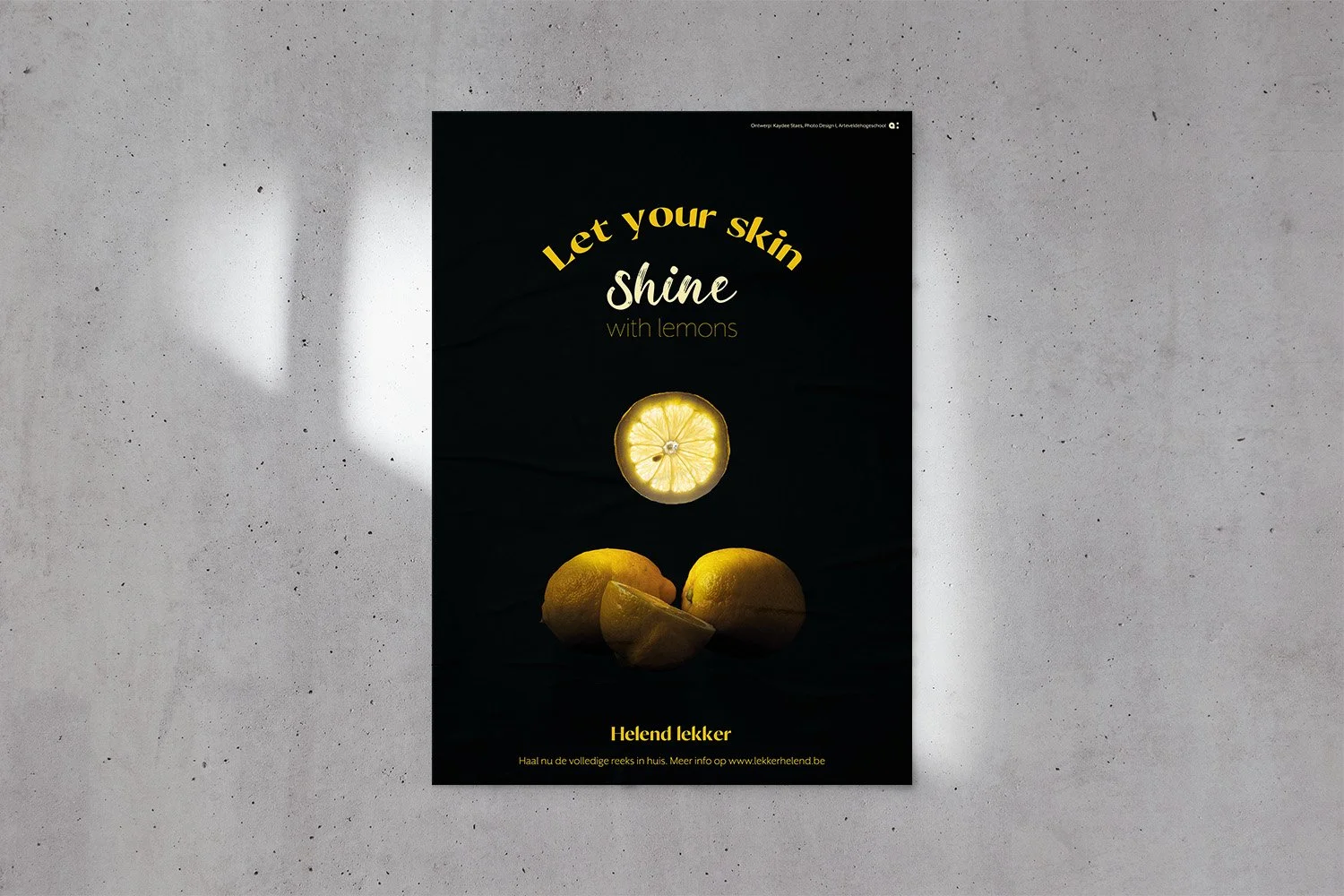 gluedposter-mockup-freebie.jpg