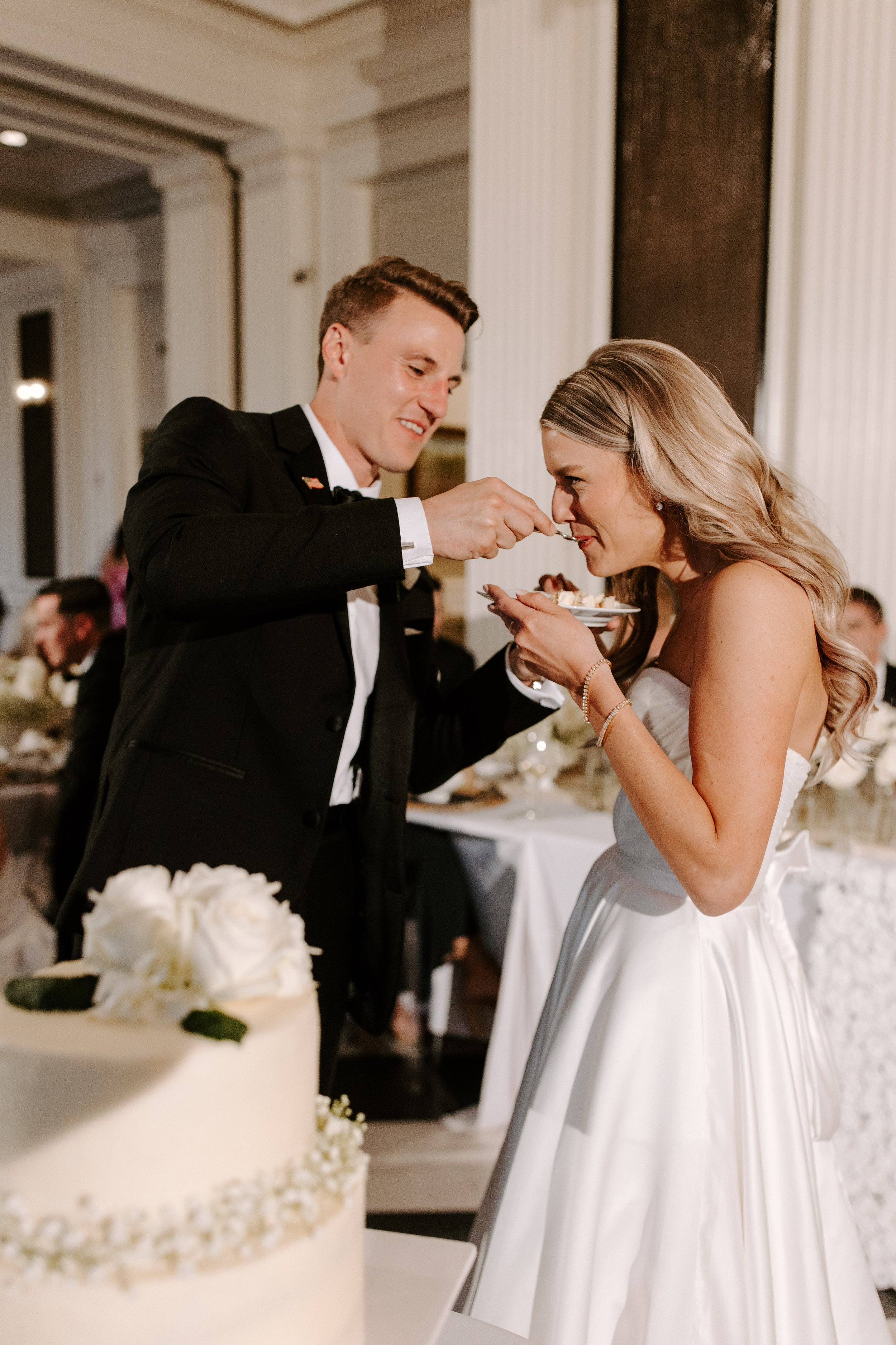 ChicagoHistoryMuseumWeddingPhotographer-115.jpg
