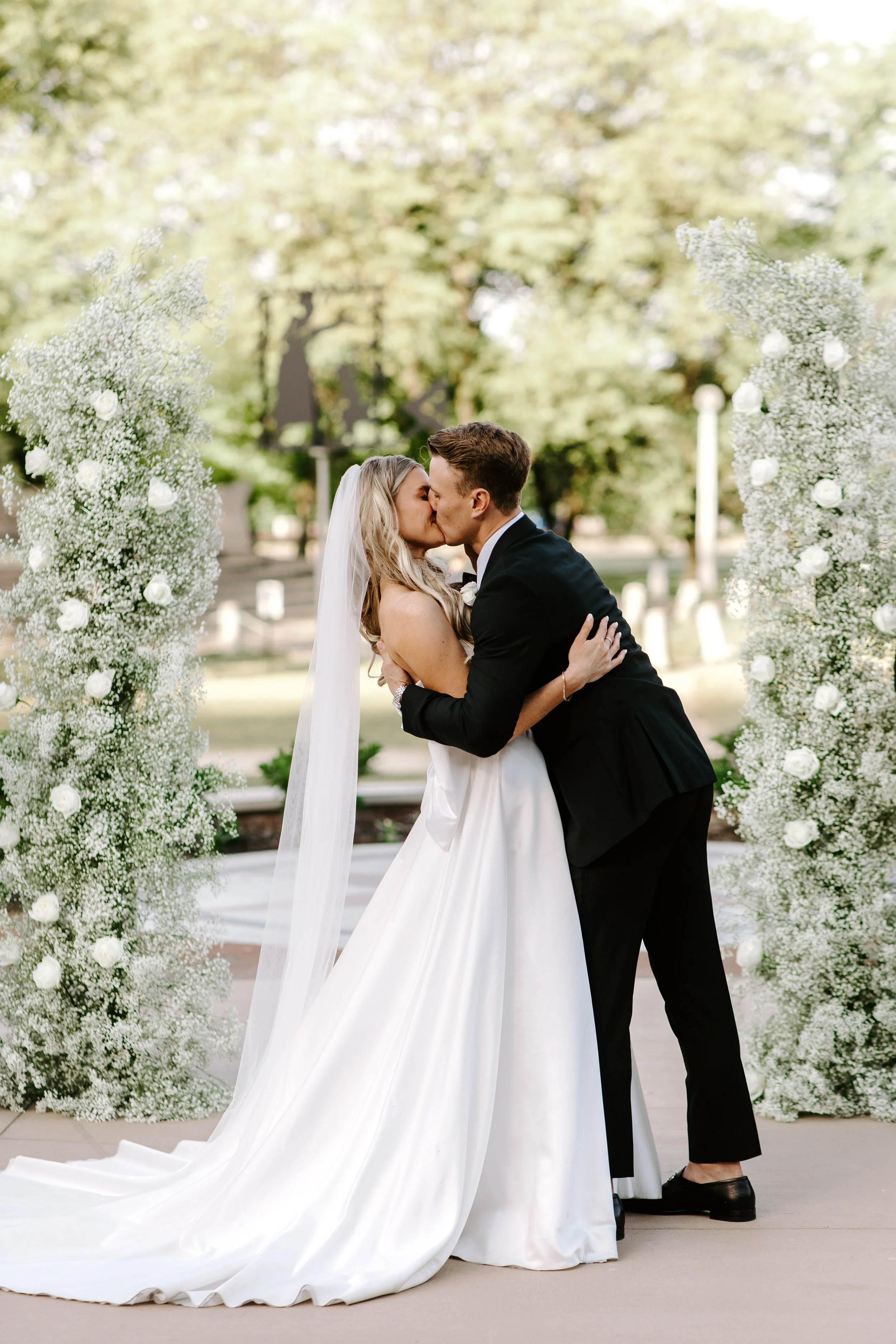 ChicagoHistoryMuseumWeddingPhotographer-83.jpg