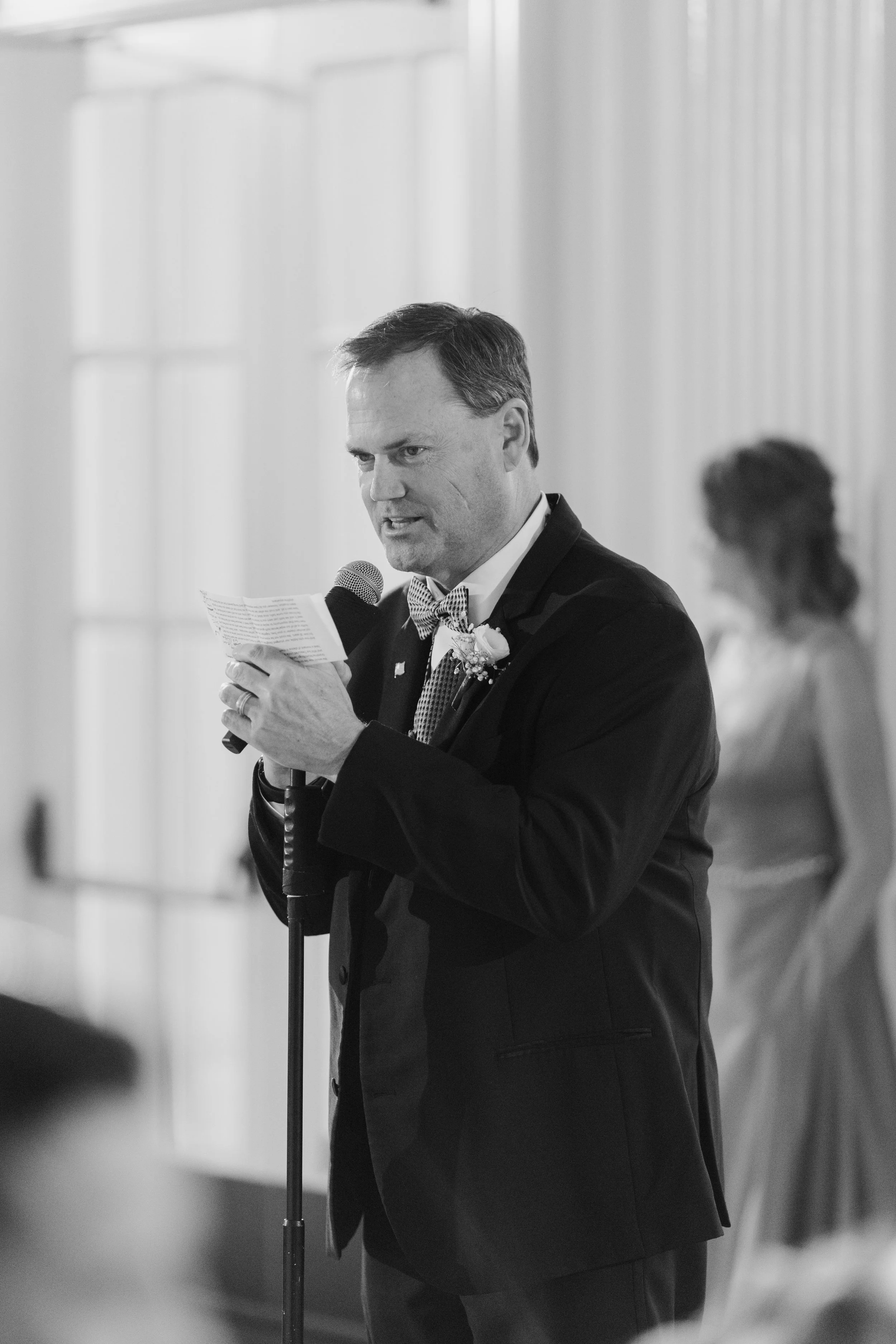ChicagoHistoryMuseumWeddingPhotographer-110.jpg