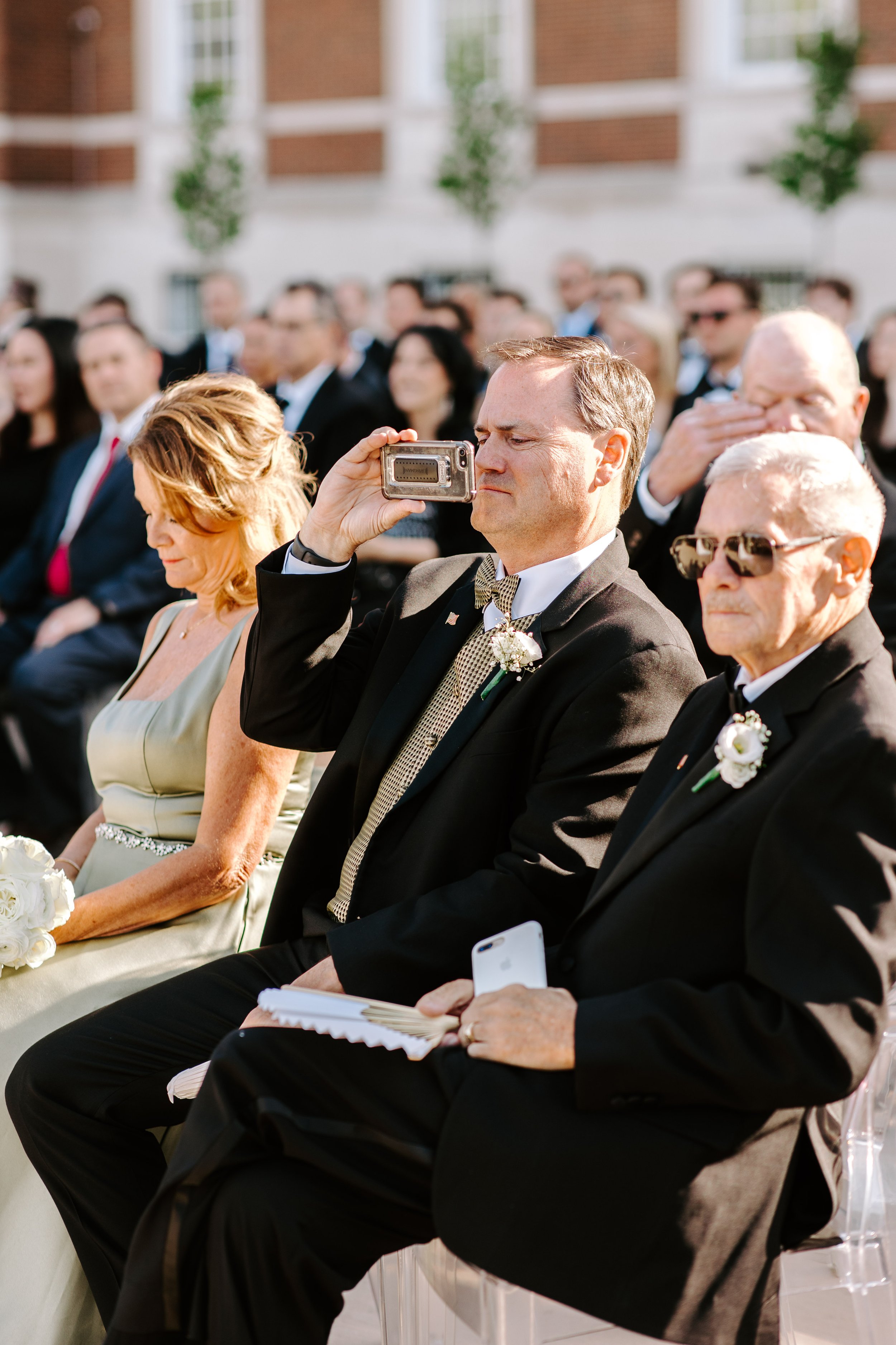 ChicagoHistoryMuseumWeddingPhotographer-75.jpg