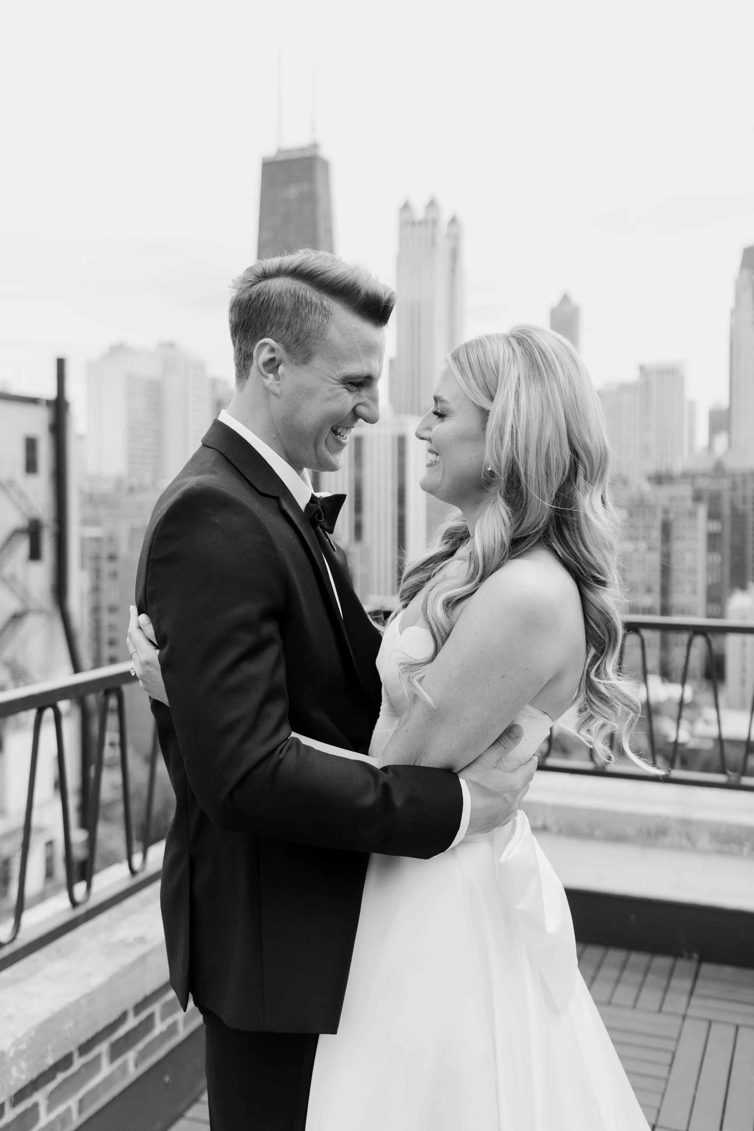 ChicagoHistoryMuseumWeddingPhotographer-40.jpg