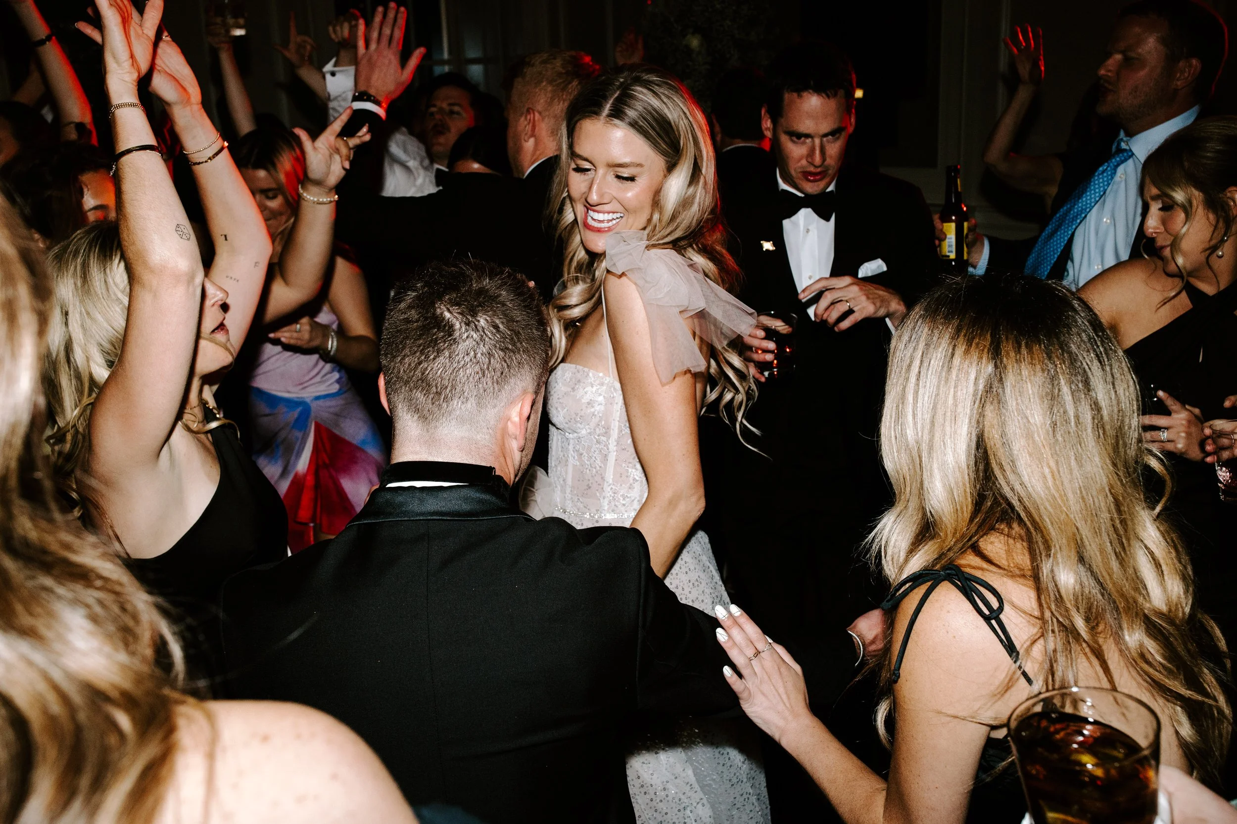 ChicagoHistoryMuseumWeddingPhotographer-129.jpg