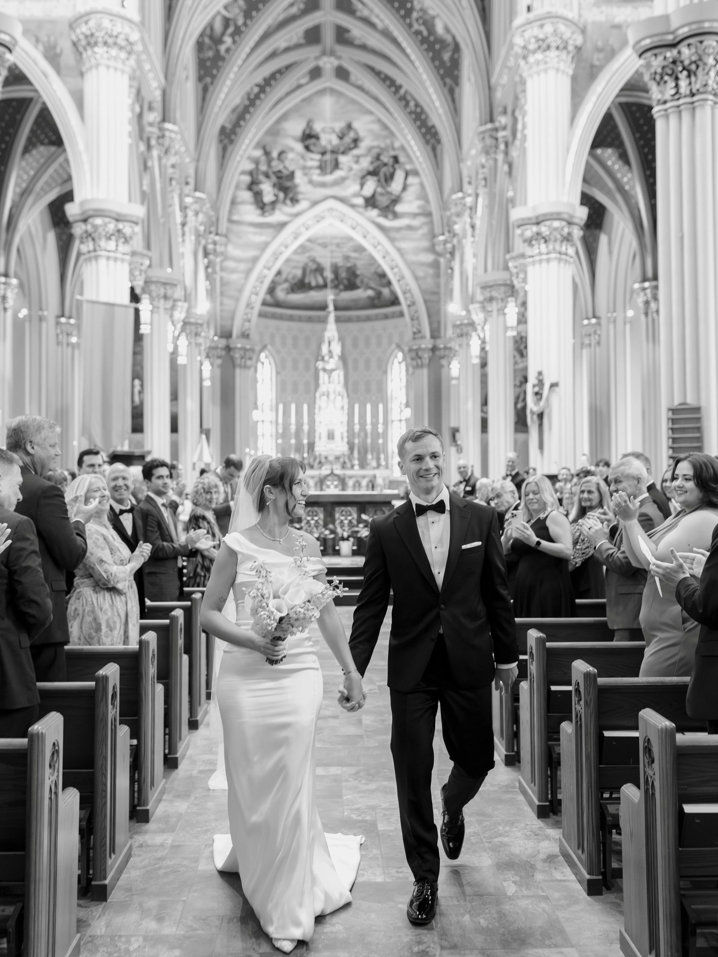 Scenes from Addie &amp; Blake&rsquo;s Notre Dame, IN. &amp; lakeside MI wedding day yesterday🍃 A perfect sunny &amp; 75&deg; day spent with their favorite people in their favorite place.

More to come!🤍