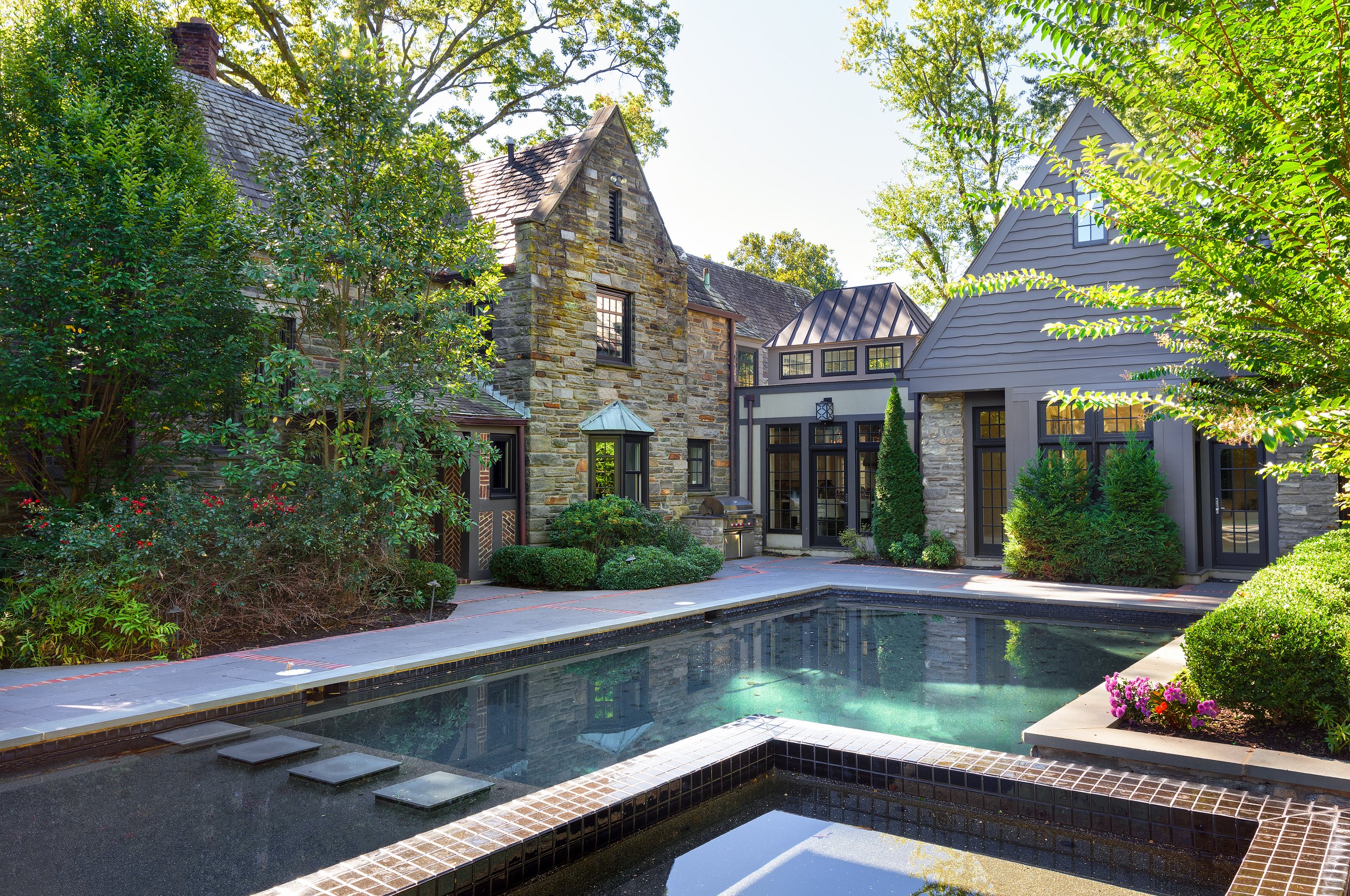 POOL DECK