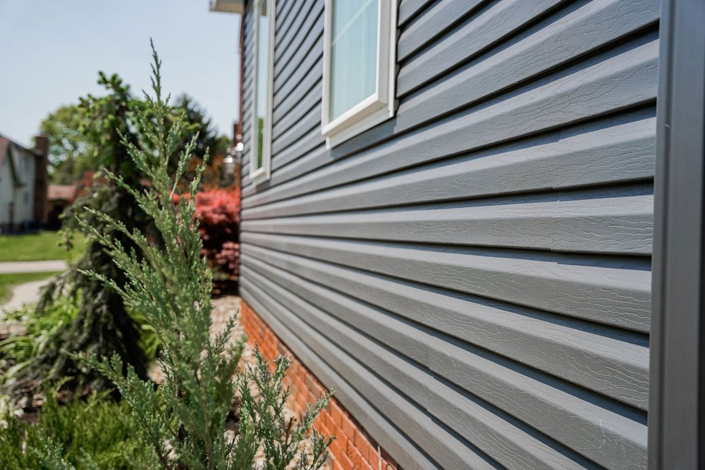 Vinyl Dutchlap siding in Sea Slate color