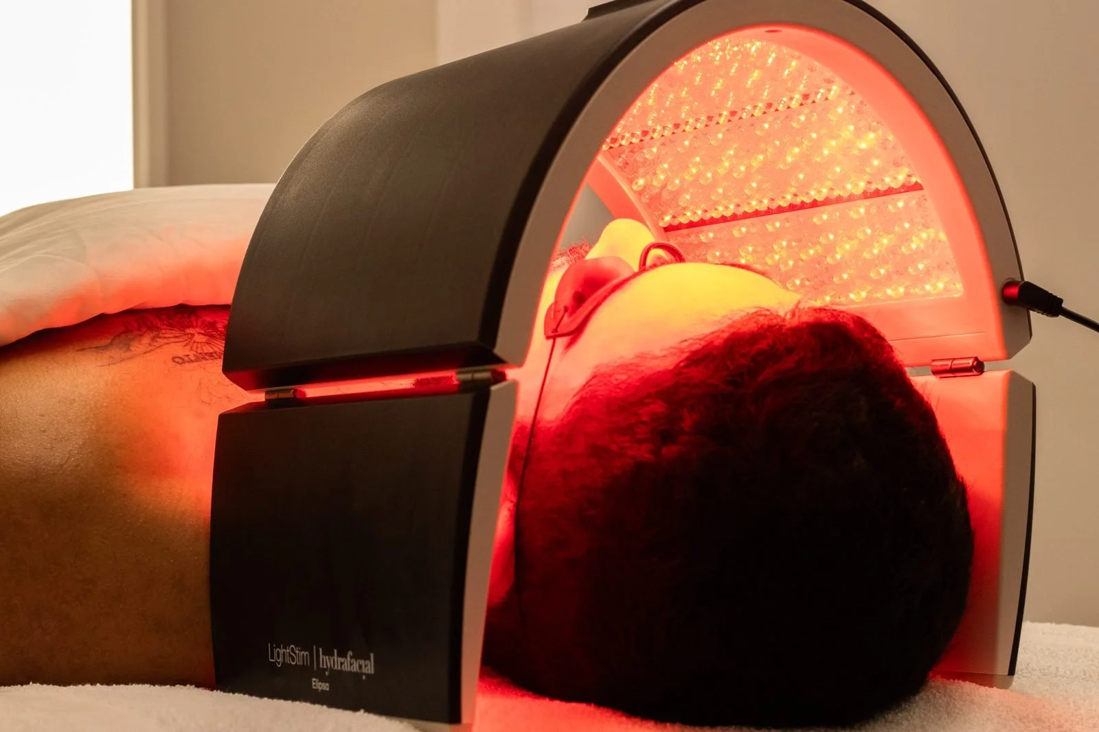 Signature-Hydrafacial_7576.jpg