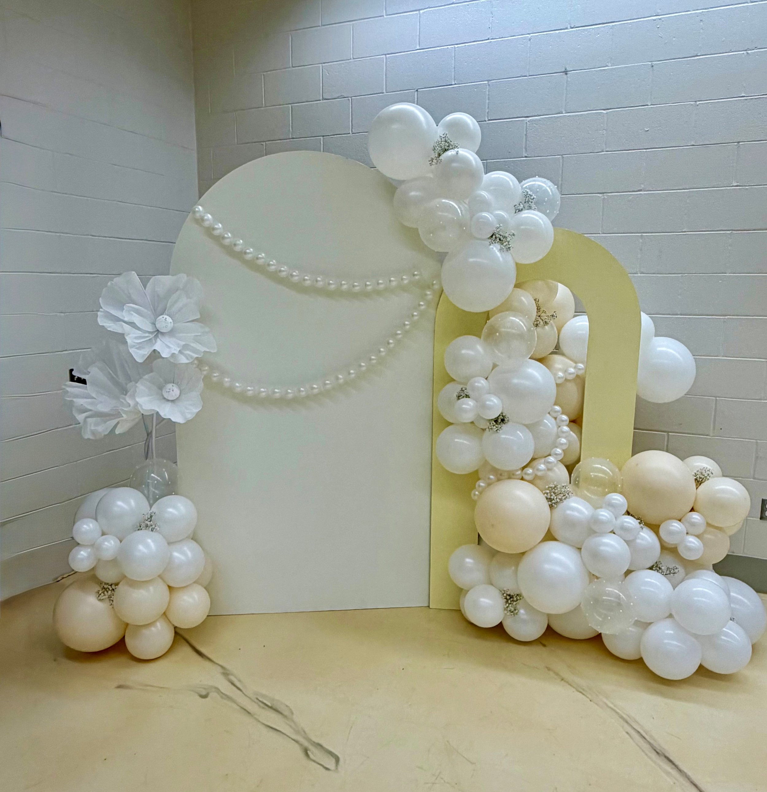 YELLOW WHITE BRIDAL SHOWER.jpg