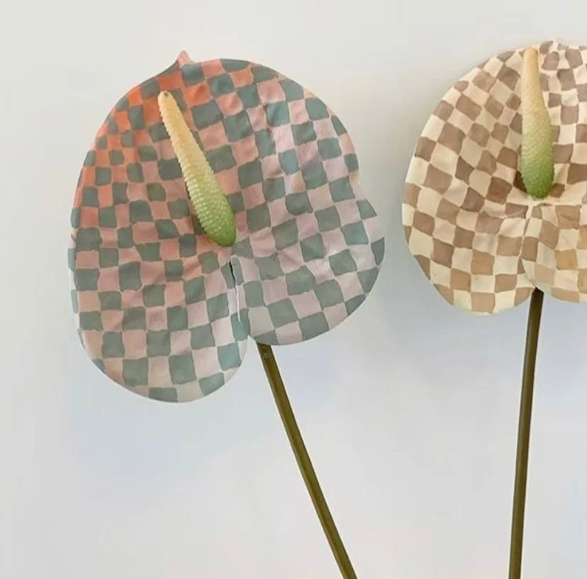Hand painted flowers by Sophie Parker @wifenyc