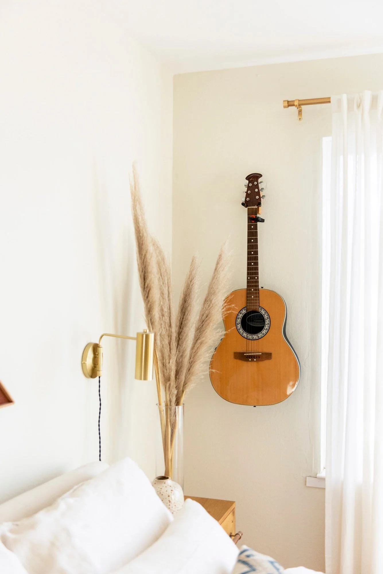 Designed by Sun Soul Style Interiors. Photography by Julia Sperling.