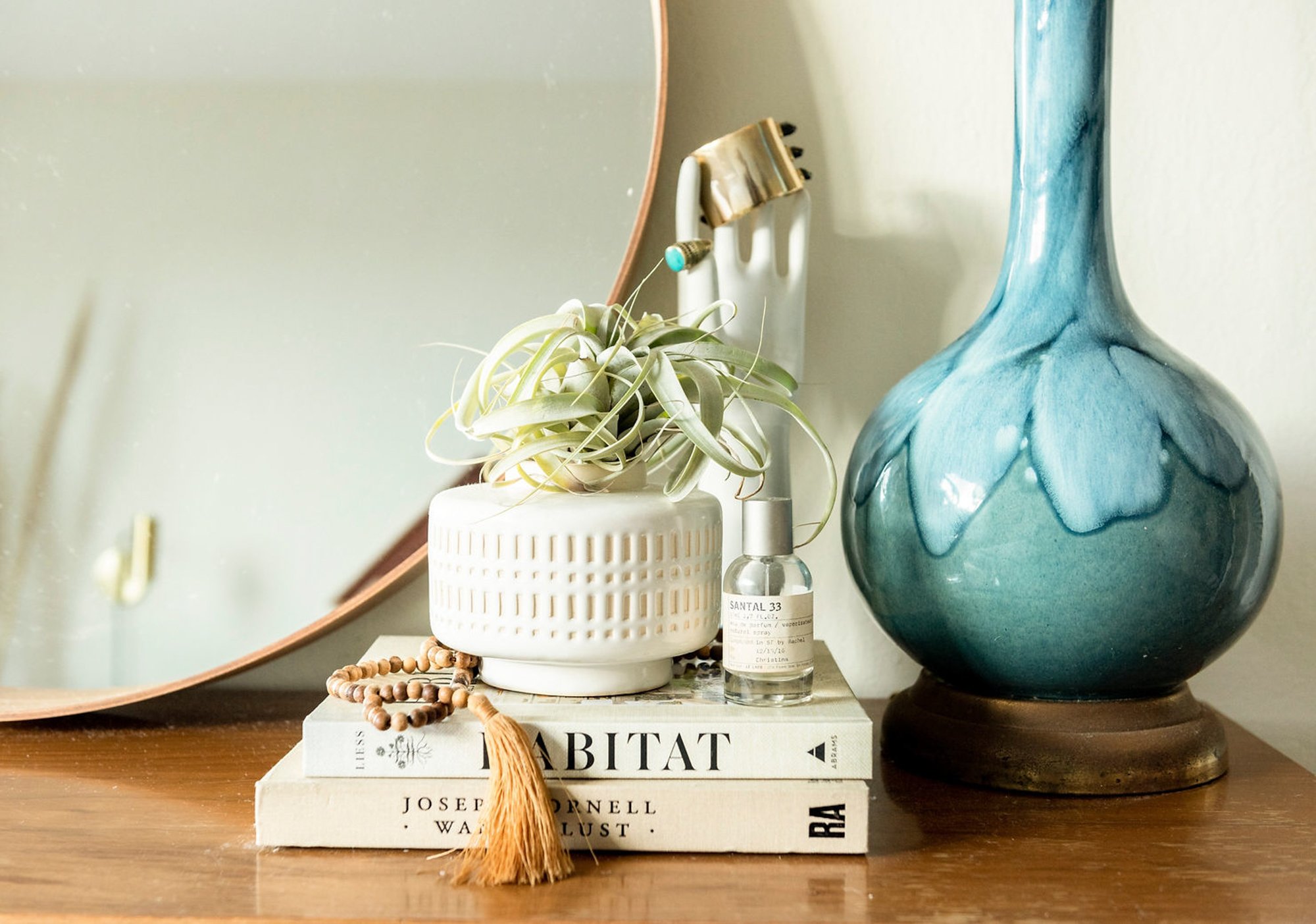 Designed by Sun Soul Style Interiors . Photography by Julia Sperling.