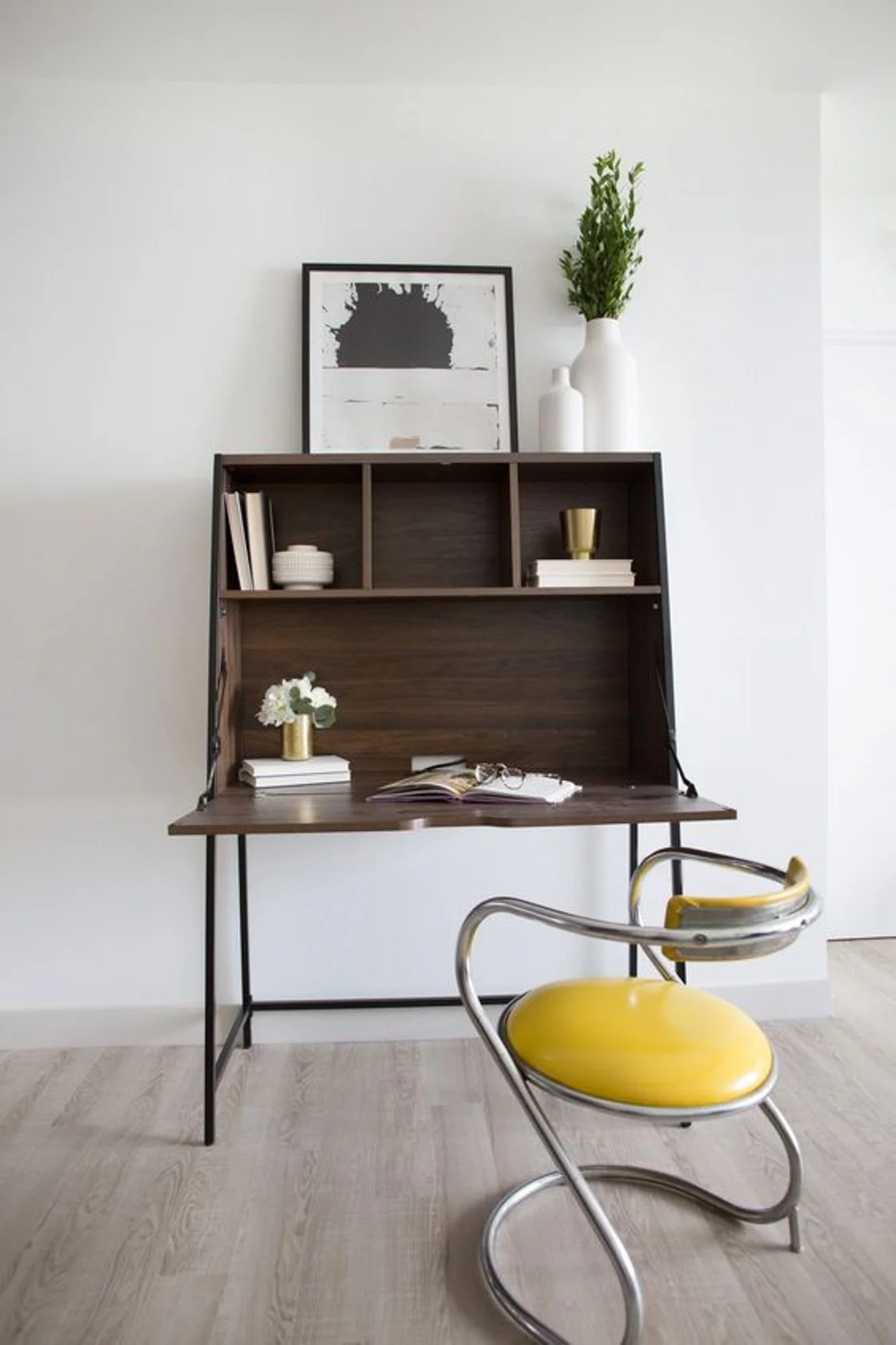 Designed by Sun Soul Style Interiors. Photography by Carol Vaziri. 