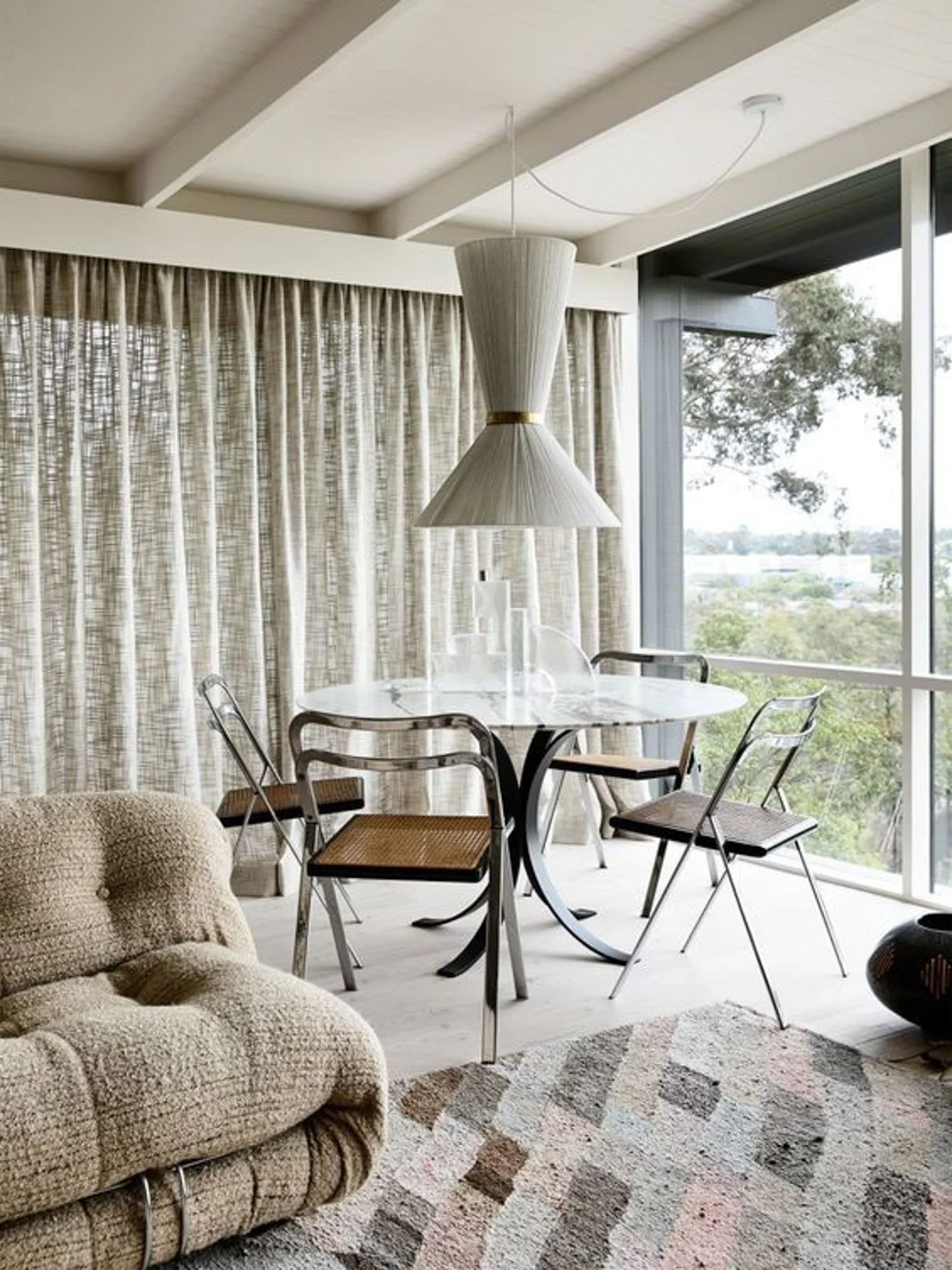 Home of Simone Haag via Domino