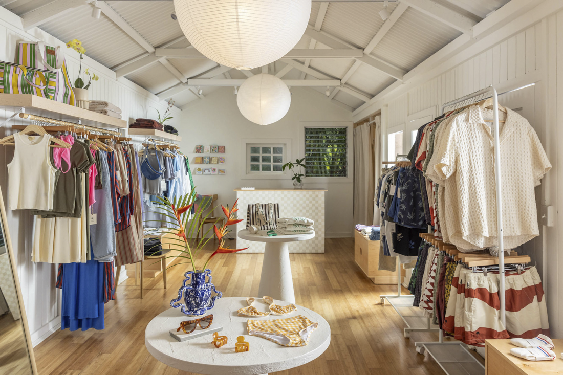 sun-soul-style-interior-design-hawaii-kauai-commercial-clothing-store-sister-sister-boutique-9.png