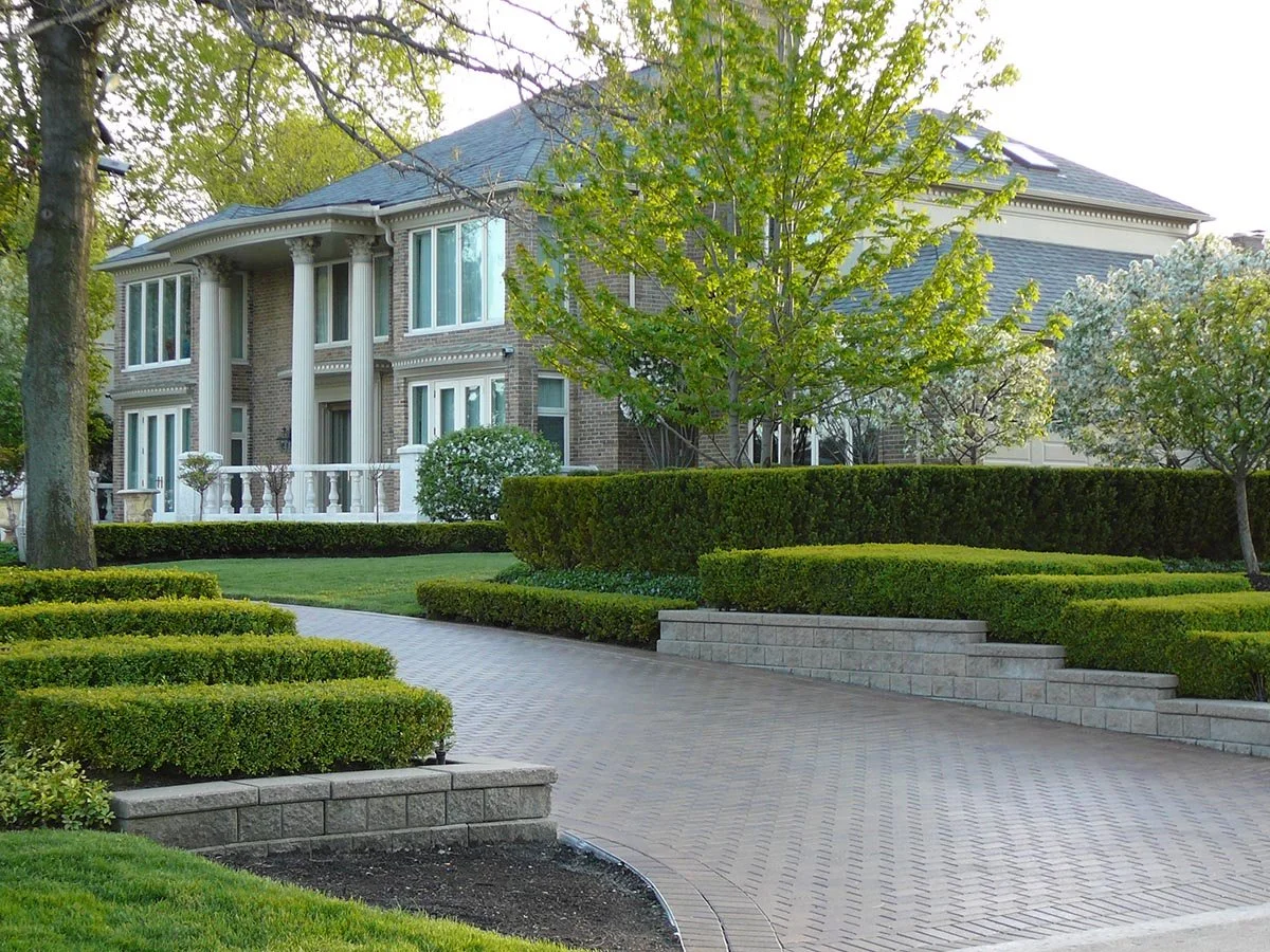 Complete interior and exterior renovation. Work included removing several bearing walls to create and open feel, new bathrooms, new kitchen, new Pella doors and windows throughout, new interior doors and trim, new hardwood and tile flooring throughou