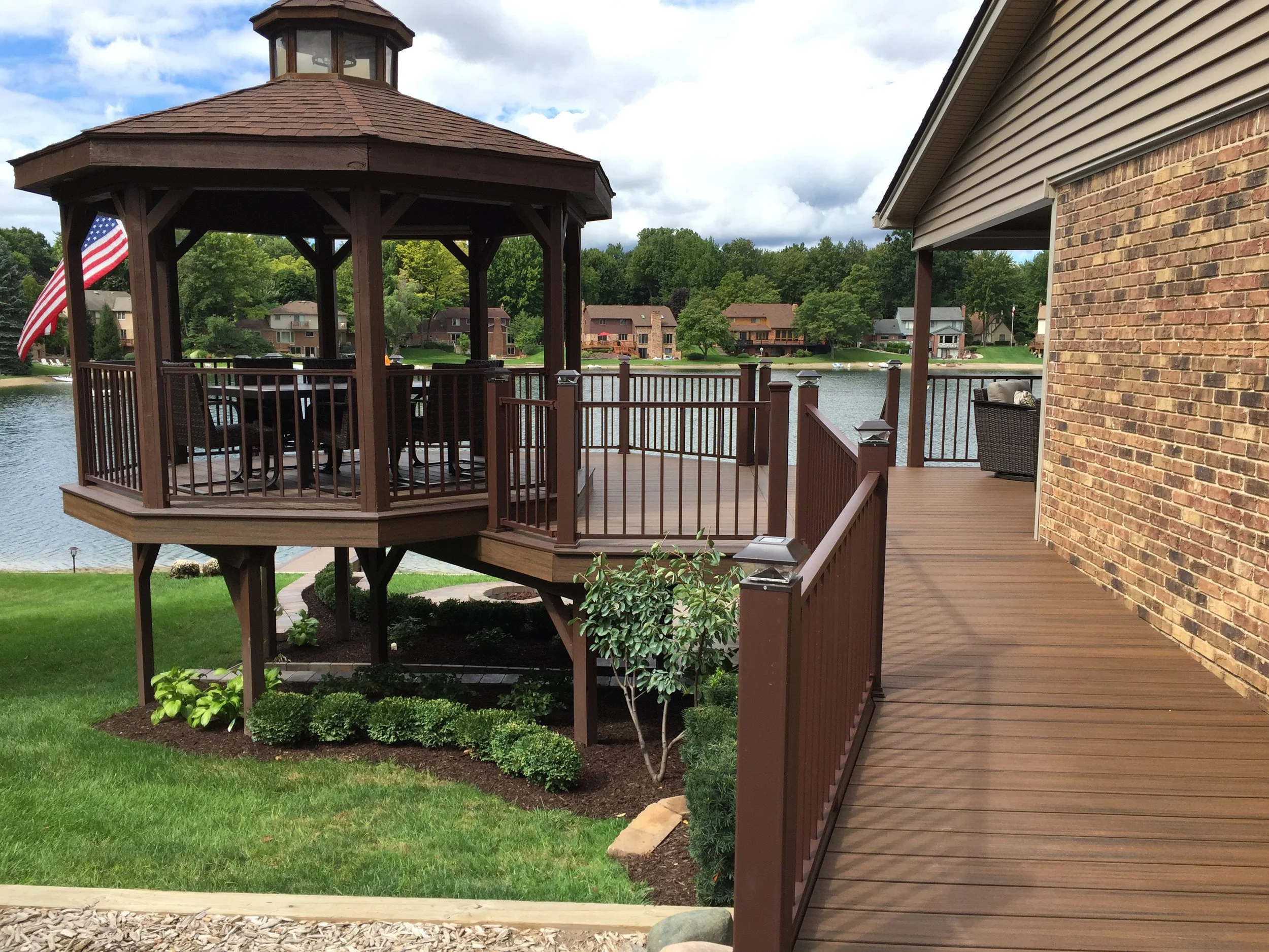 Michele Lane side ramp and gazebo.  Work included rebuilding existing gazebo, framing the new ramp, new Trex decking and railings, new landscaping.