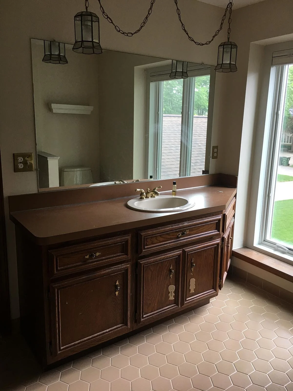 Master bathroom before...