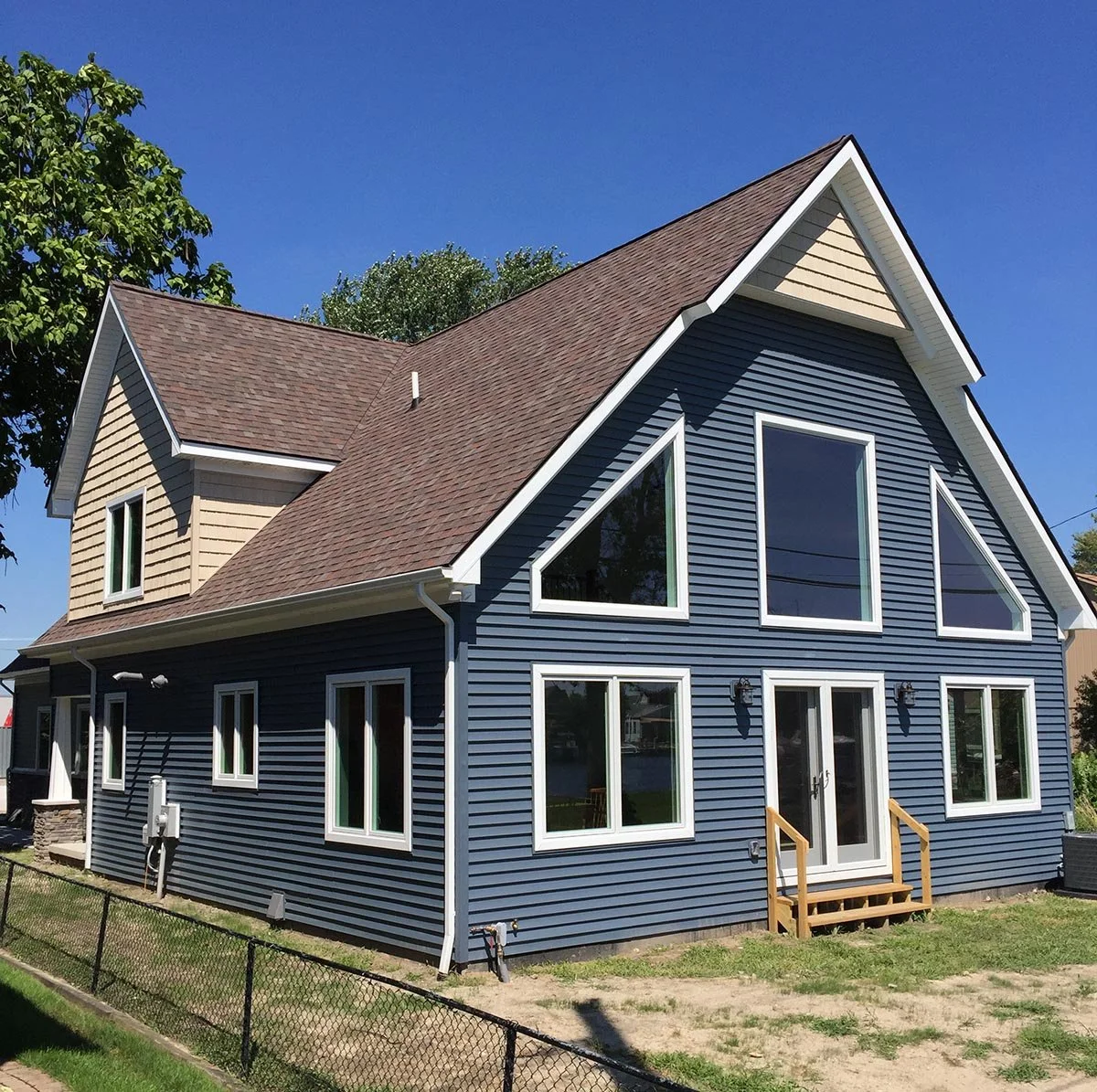 Old North River rear elevation.