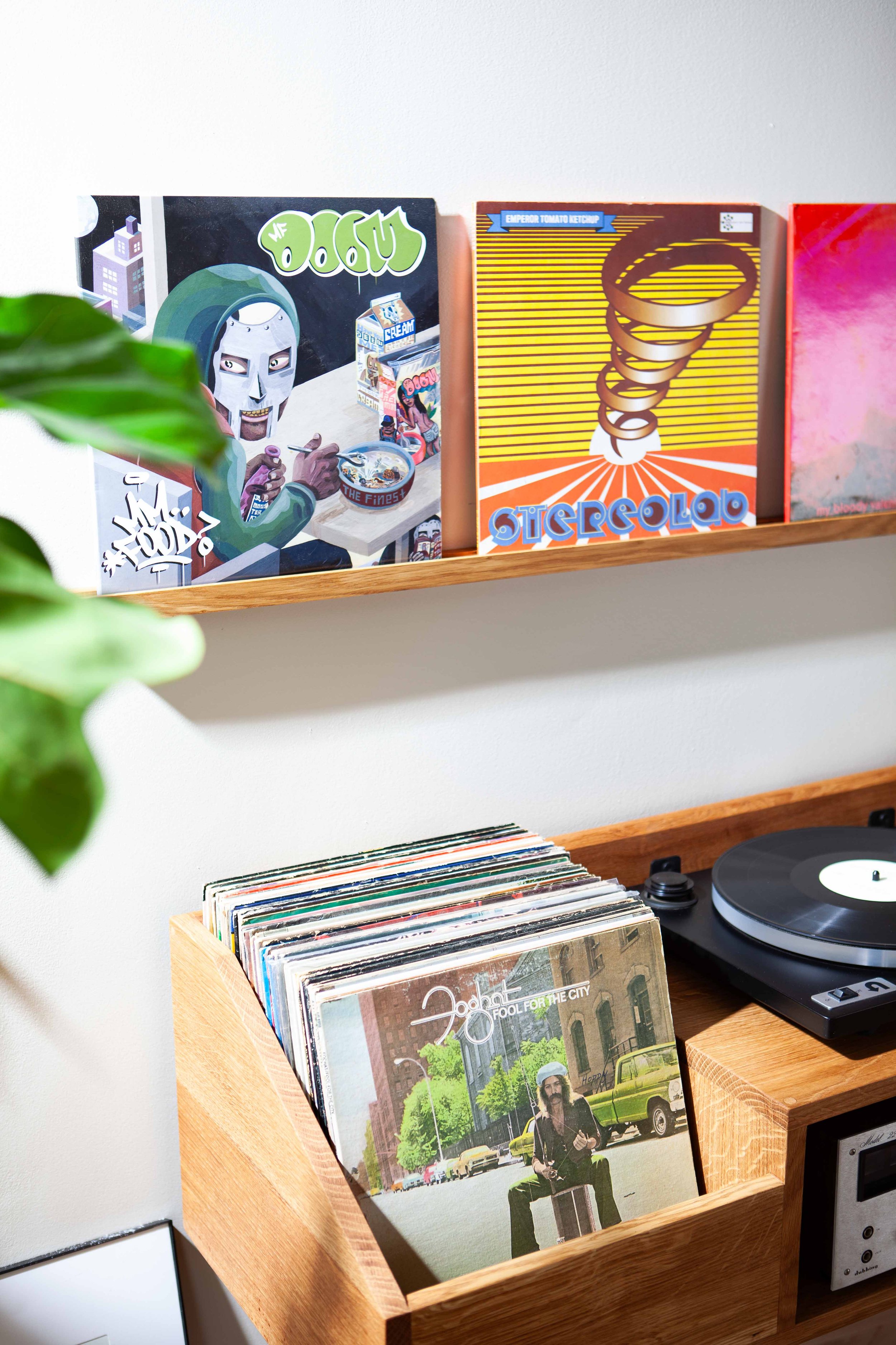 214_HiFi_Woodworks_ProductShots_260609.jpg