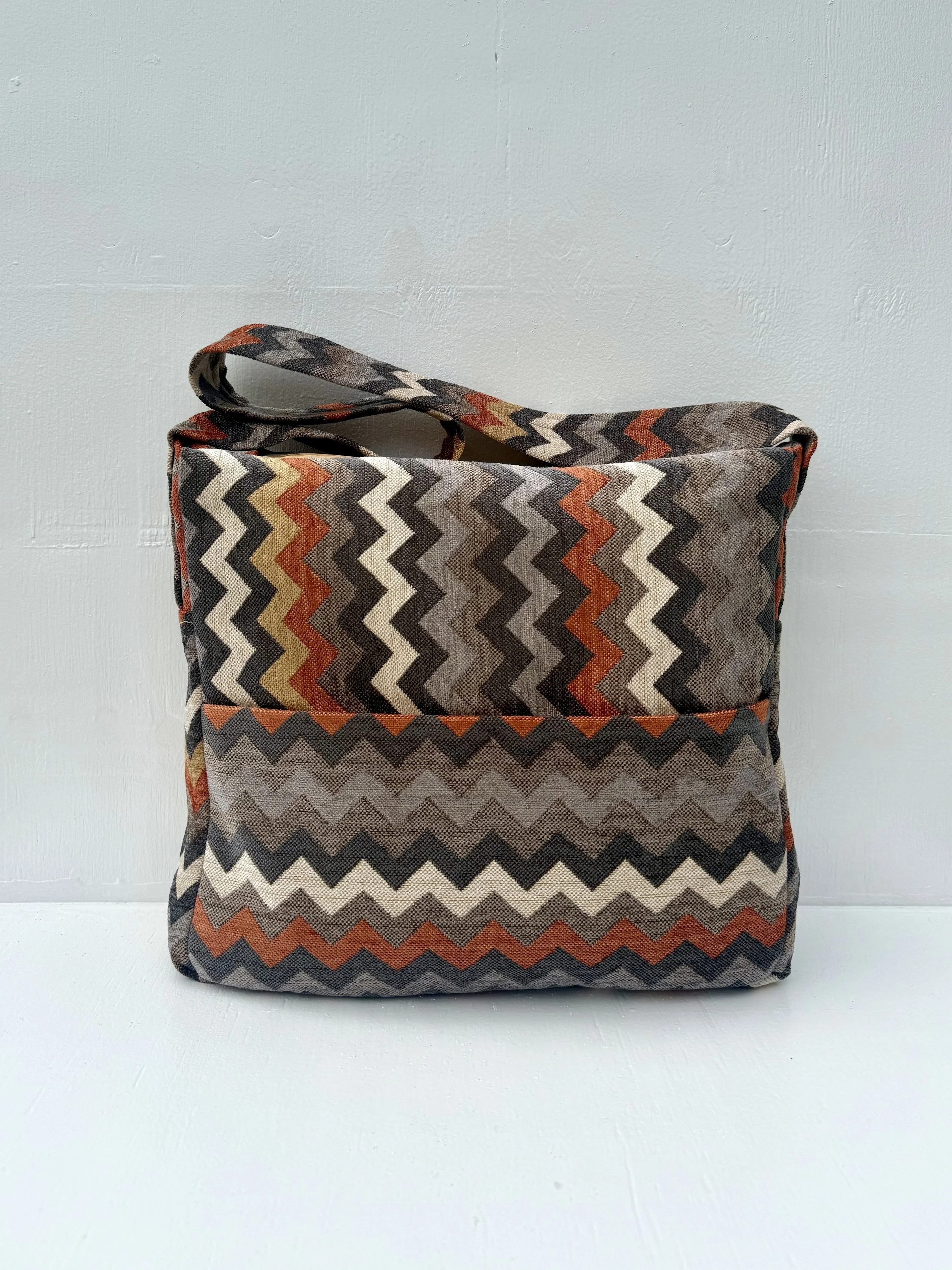Square Tote (Patrón en Zigzag)