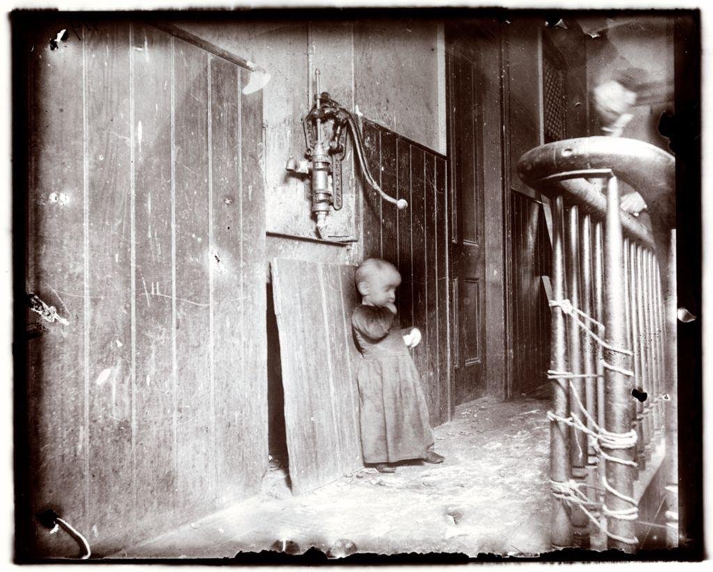 18491914-Babyslumtenement-ca 1890 (1).jpg