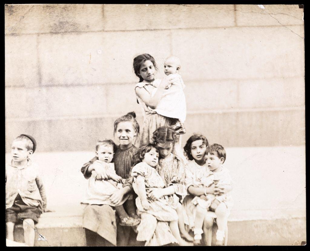 1849-1914-LittleMothers.-ca 1895.jpg