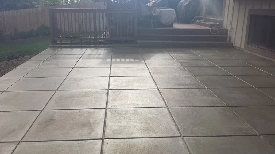 Concrete patio with tile look