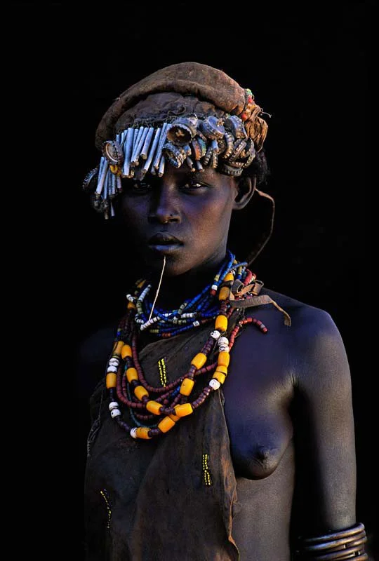 007-FACES-AFRICA-ETHIOPIA-OMO.VALLEY-Mursi.woman-02.jpg