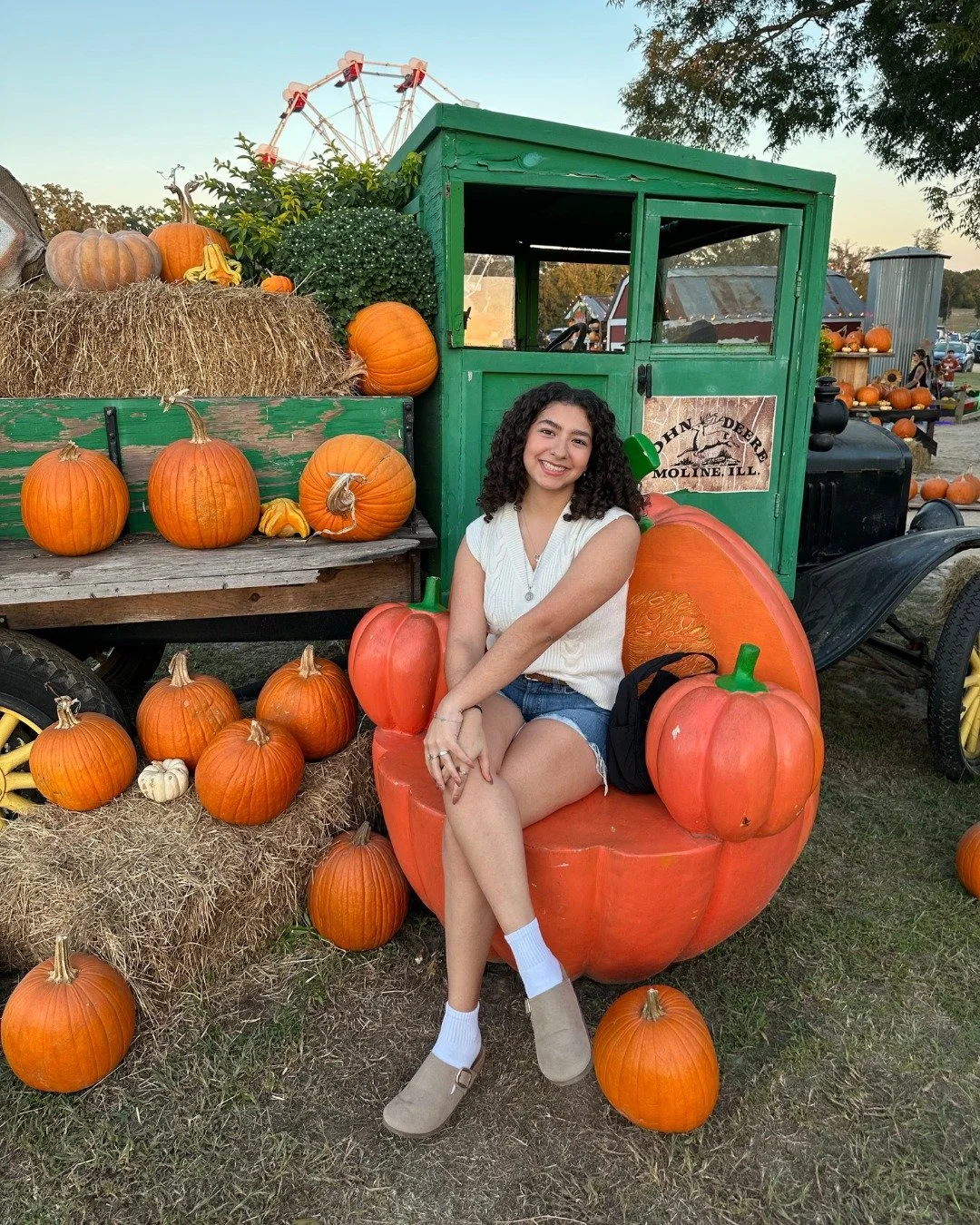 ✨ Staff Spotlight: Meet Monsserath Quintana! ✨

This month, we're excited to highlight Monsserath Quintana, our wonderful Marketing Coordinator at CommonGood Medical! Monsserath brings creativity, enthusiasm, and plenty of Gen Z energy to the clinic 