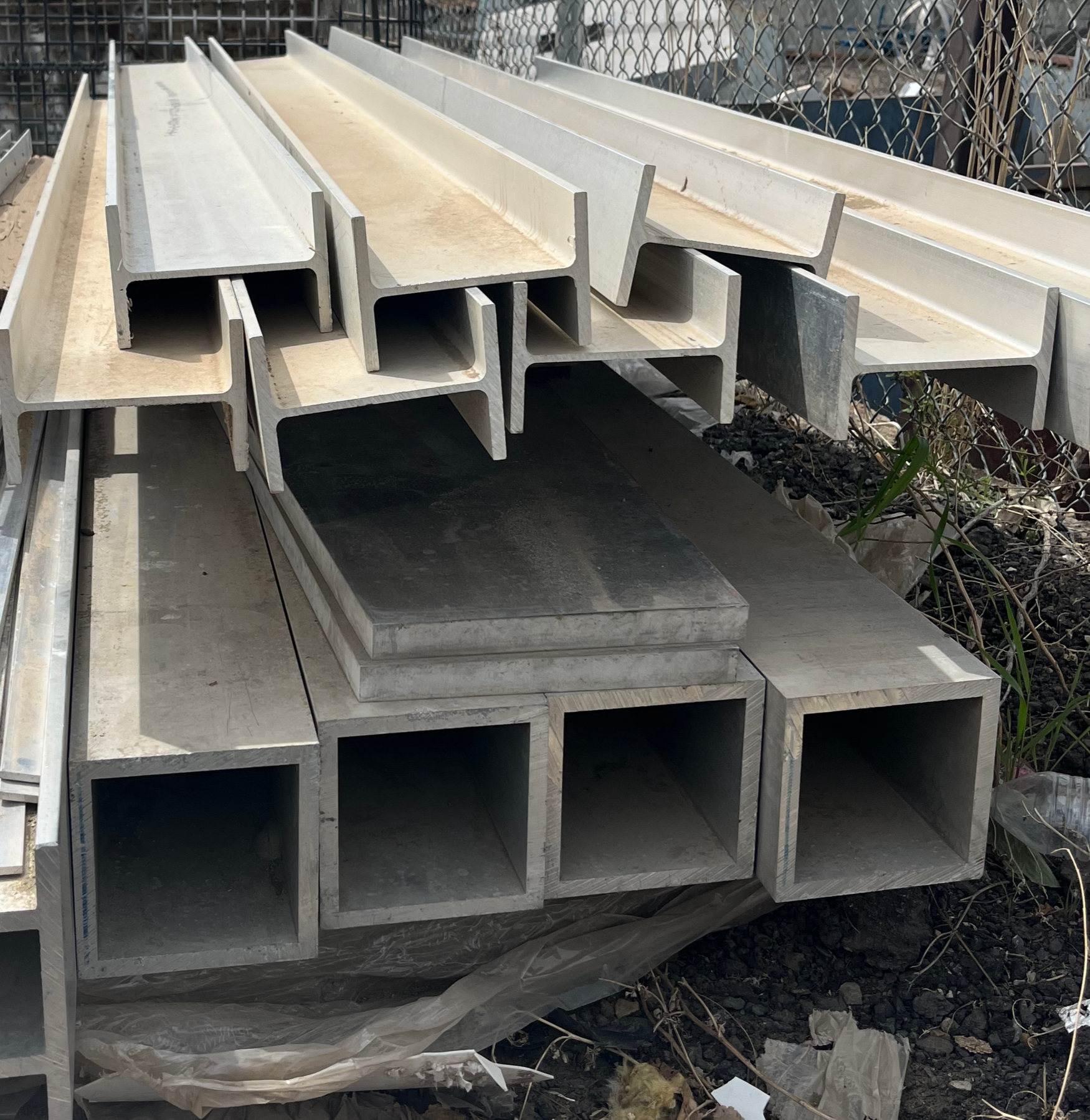 Stainless steel scrap from commercial and industrial recycling