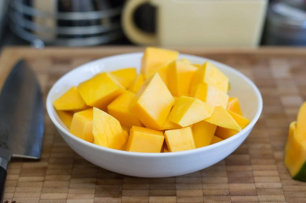 how-to-cut-a-mango-1024x681.jpg