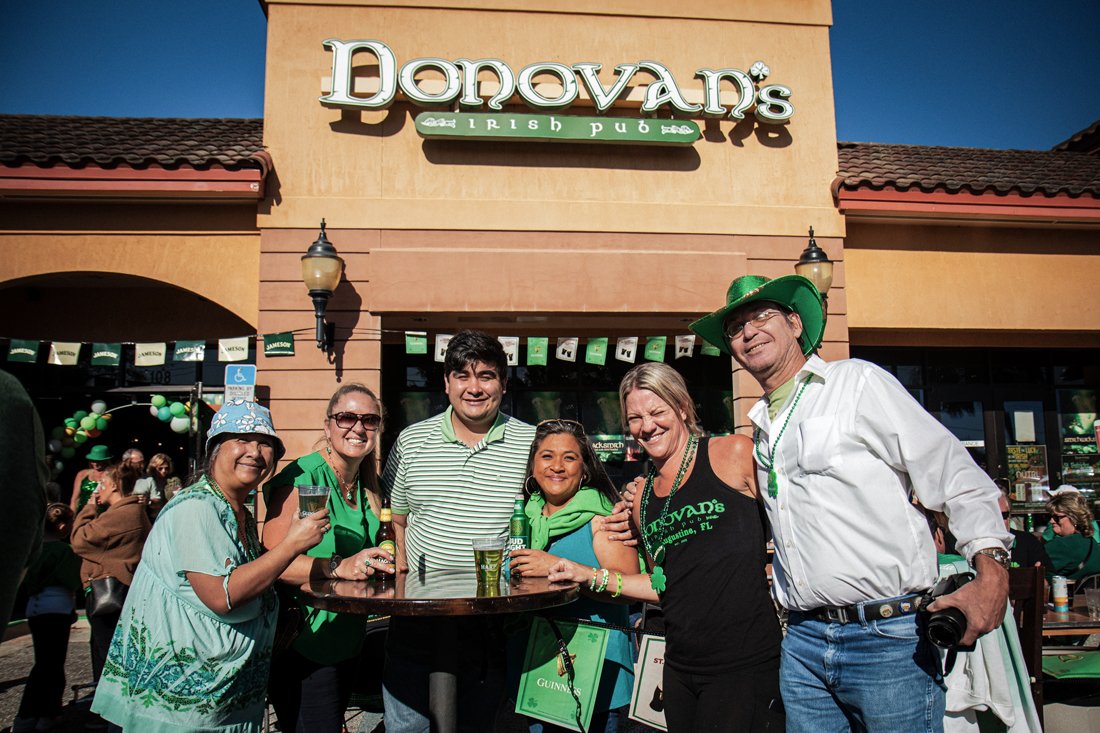 Guests gathering outside Donovan's Irish Pub & Restaurant in Palencia, Florida, enjoying food, drinks, and community events.