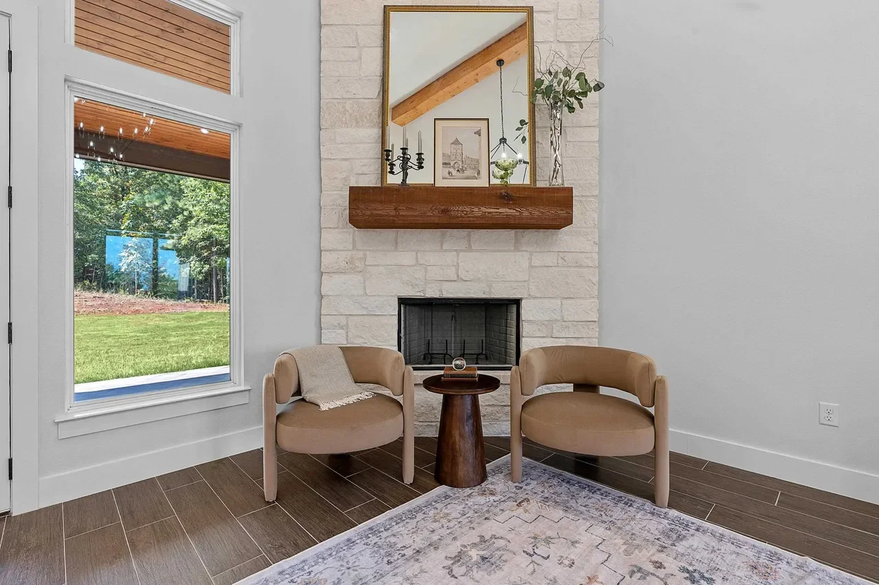 ridgeline living 3.webp