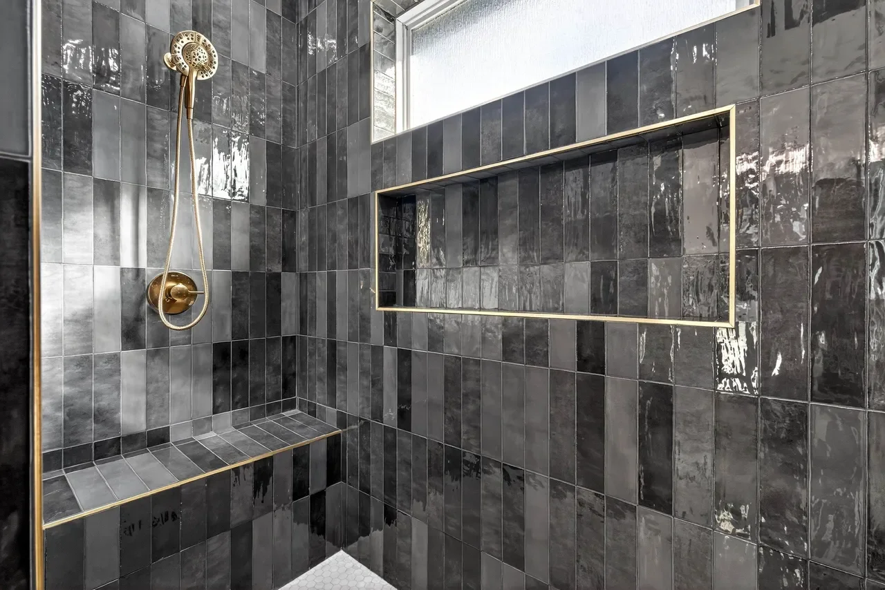 ridgeline master bath 2.webp