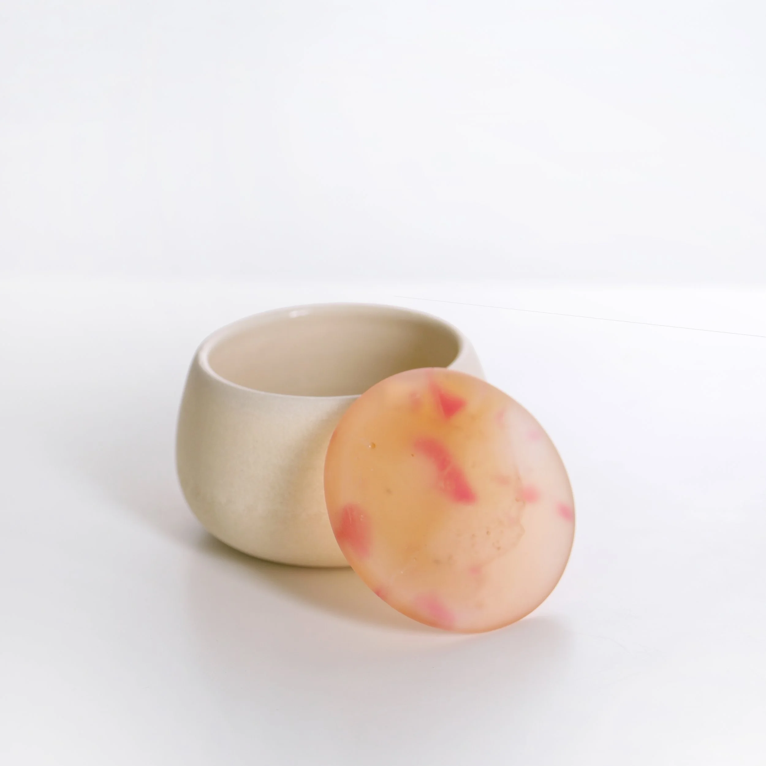 Medium bowl with glass lid Orange