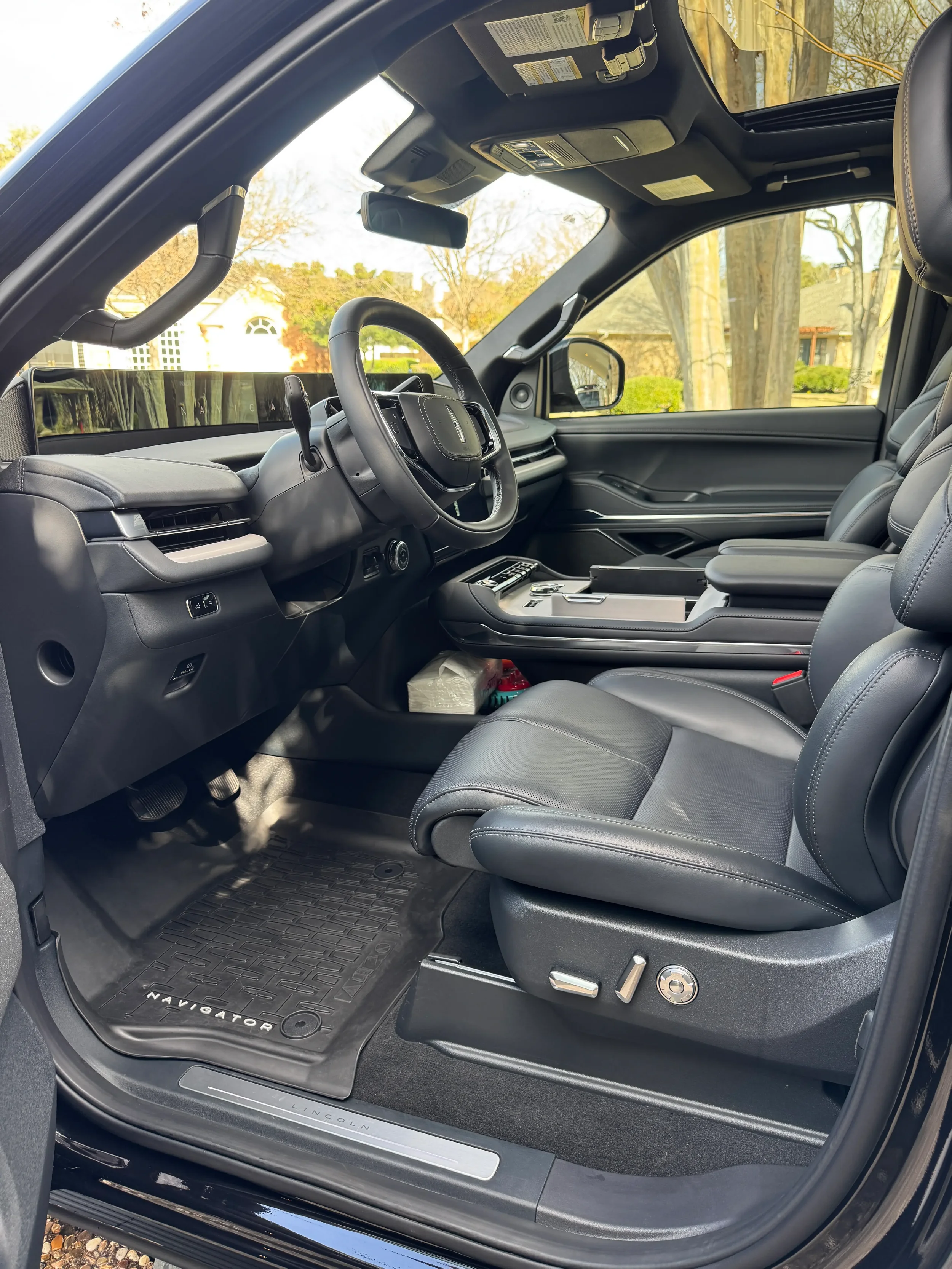 Interior Detail, Full Detail