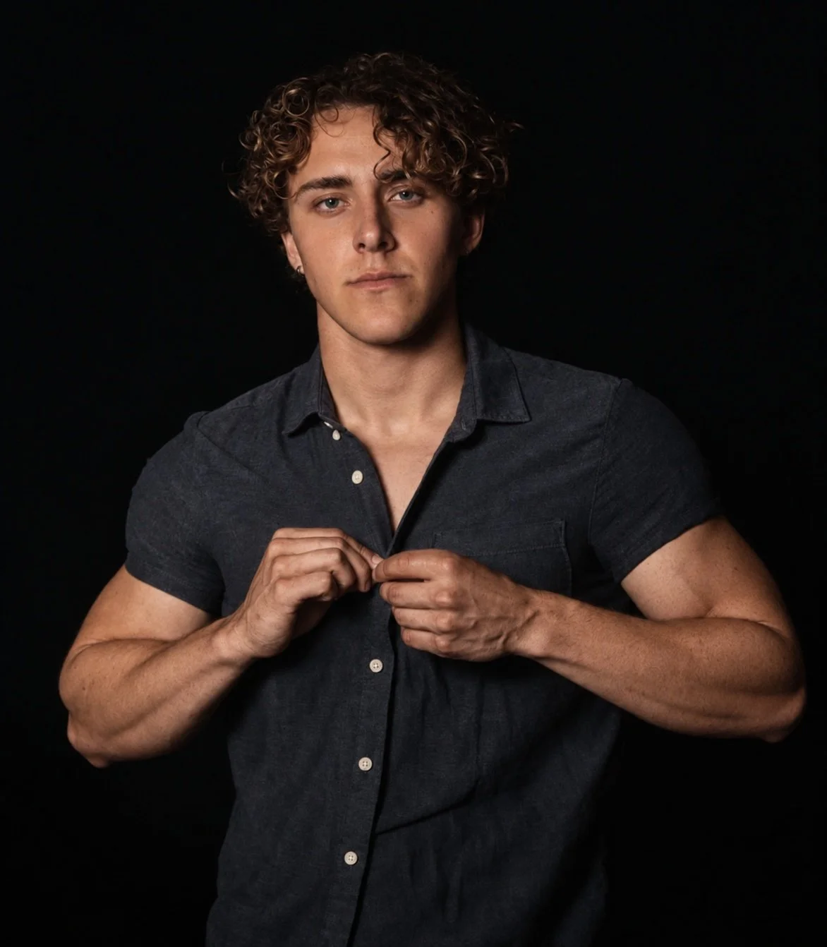 color_headshot_river_dejong.jpg
