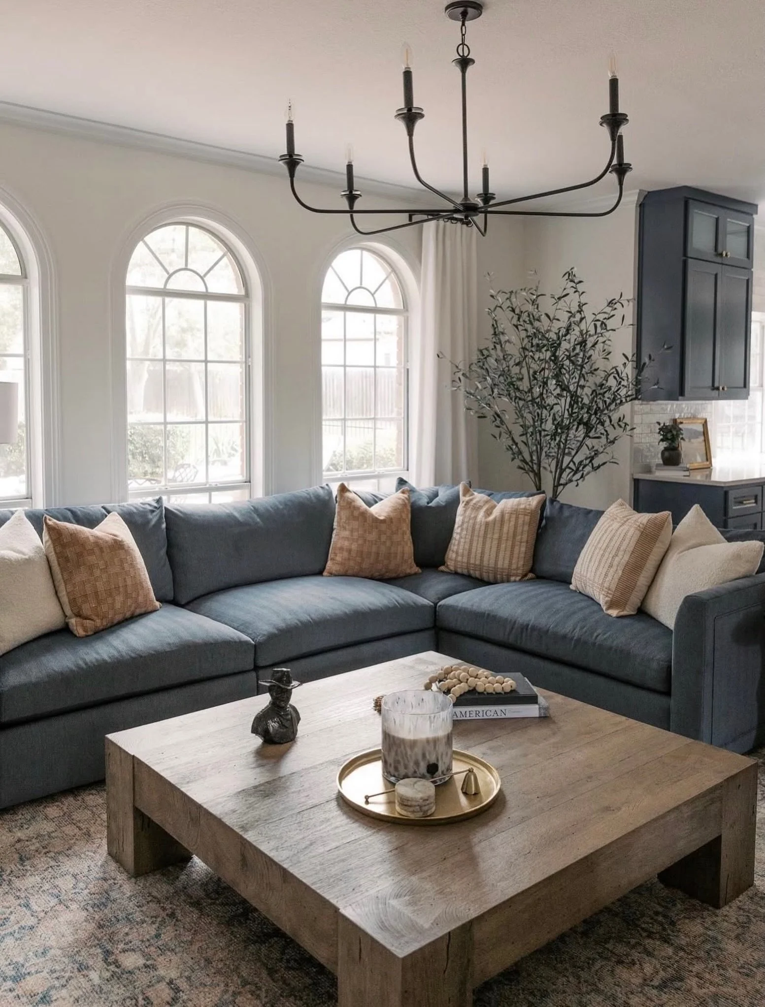 The most beautiful custom blue @massoud__furniture sofa 💙
Design by @thrive.interiordesign 
Photo by @jennamcelroyphoto