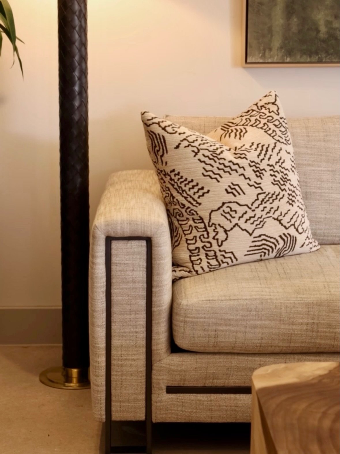 The Moda Brass Sofa by @massoud__furniture strikes a perfect balance between clean architectural lines and sink-in comfort. Handcrafted in America and fully customizable, it&rsquo;s proof that timeless design never has to sacrifice comfort. 

Visit C