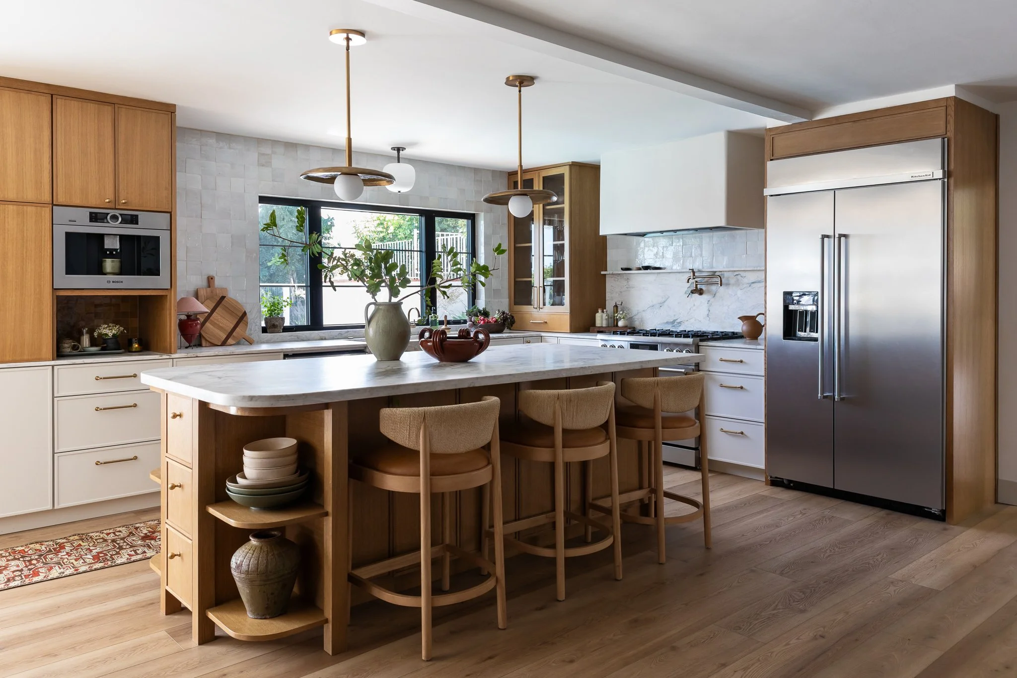 San-Diego-Interior-Designer-Two-tone-Curved-Kitchen-Island-2.jpg