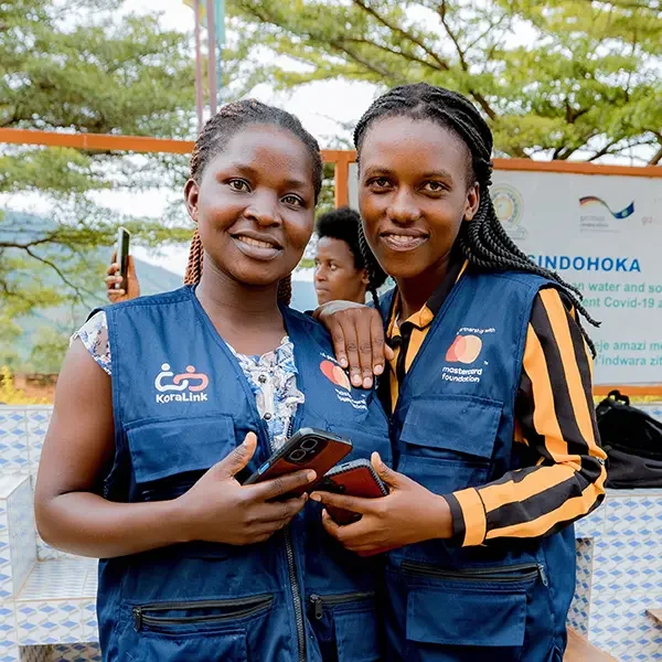two African women in the KoraLink program