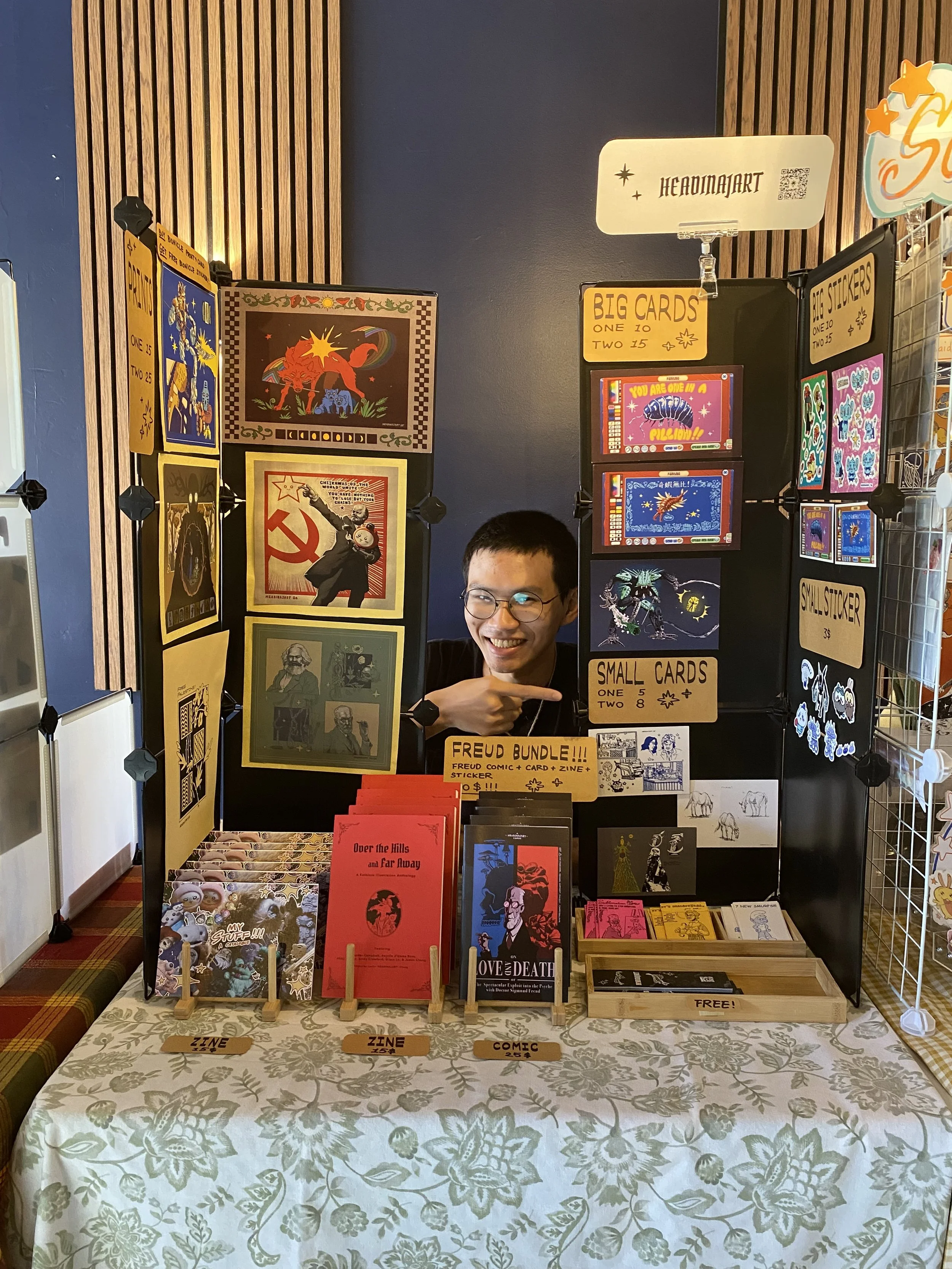   Headinajart’s  Cat Scratch table! 