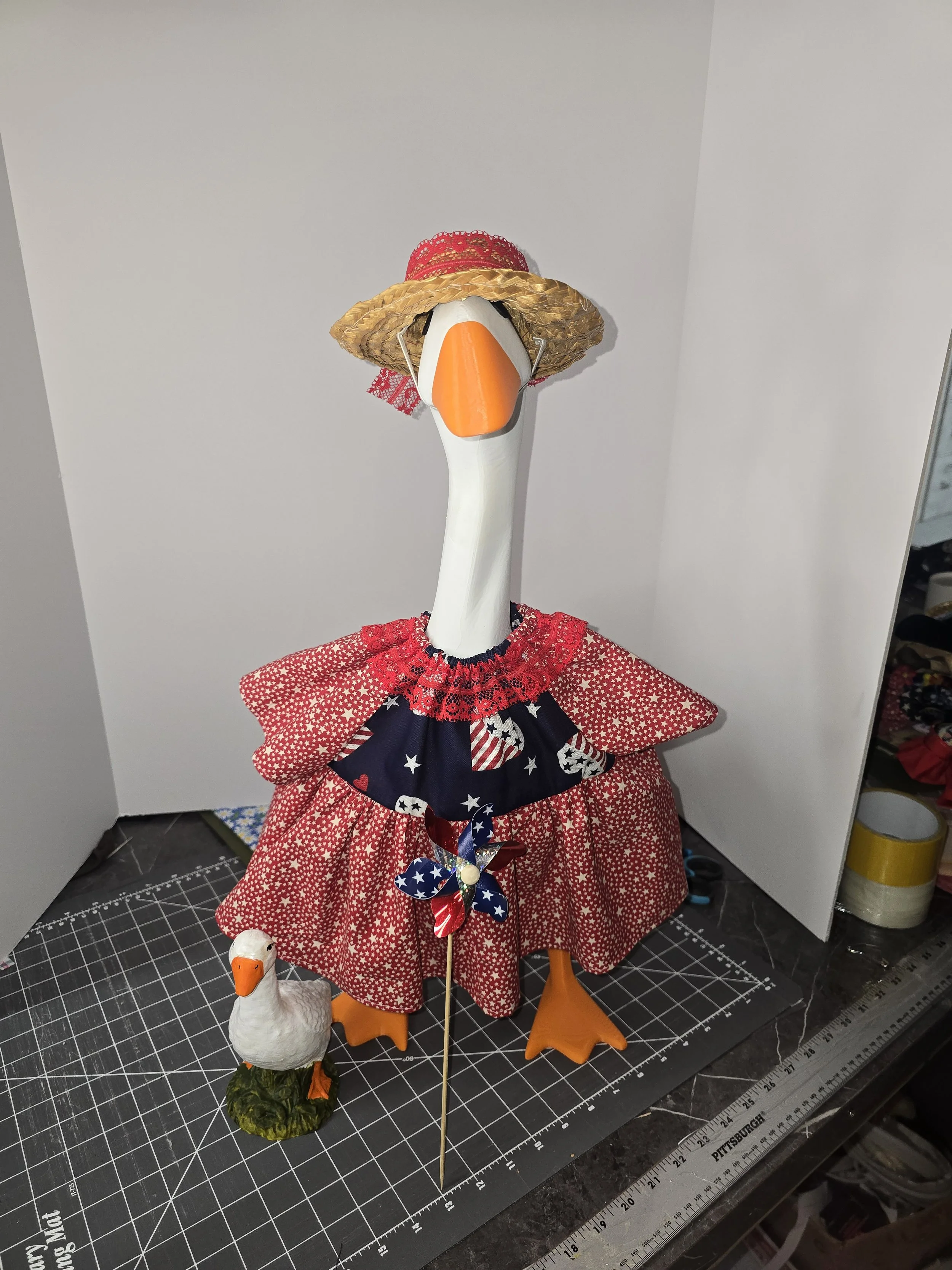 23" porch goose outfit