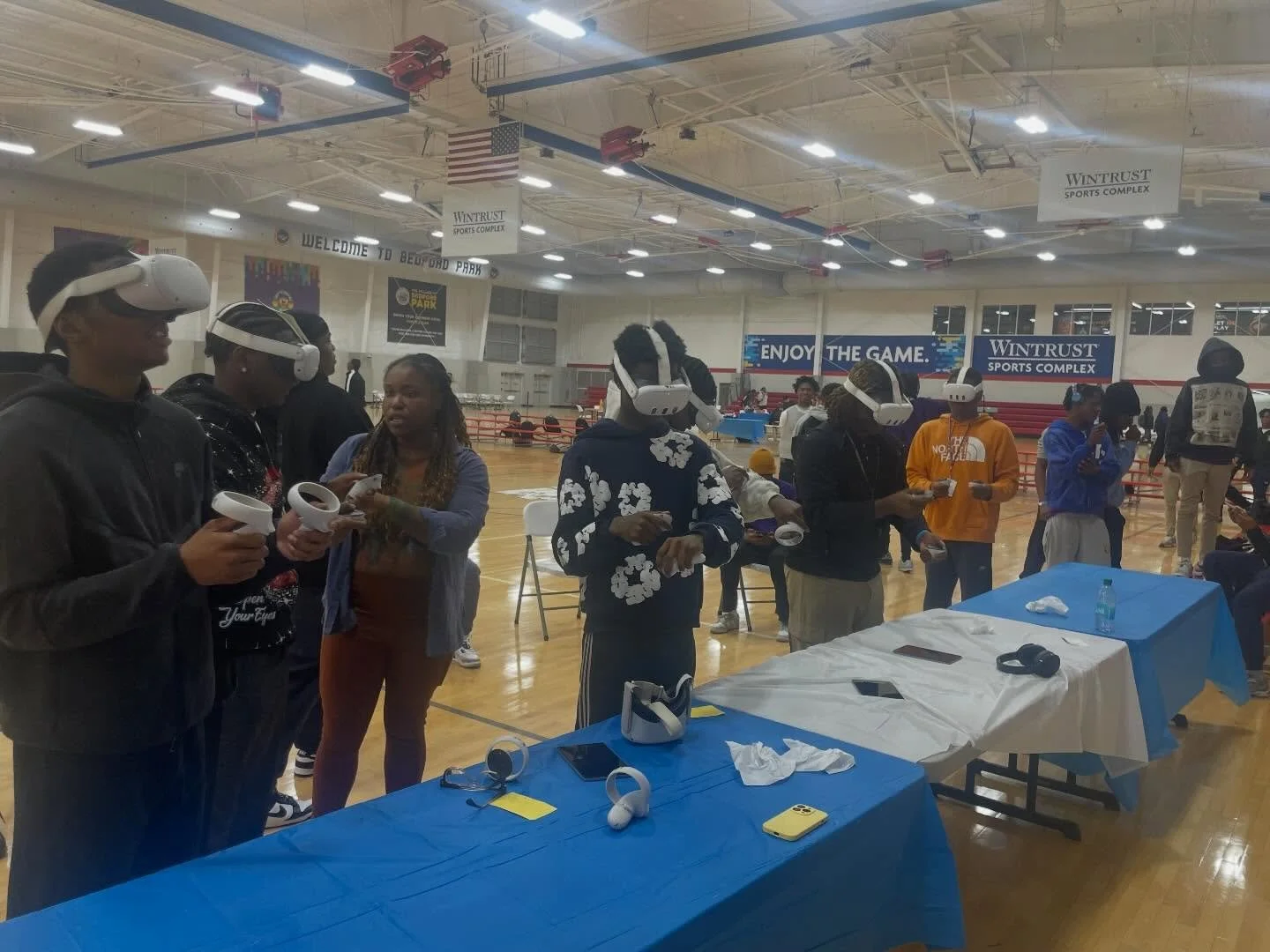 YSSI supported a Basketball Hackathon hosted by Chicago Public Schools at the Wintrust Sports Complex.

Board games. Escape rooms. VR simulations. All designed around one question: how do you find a way around the obstacle?

By the end, students were